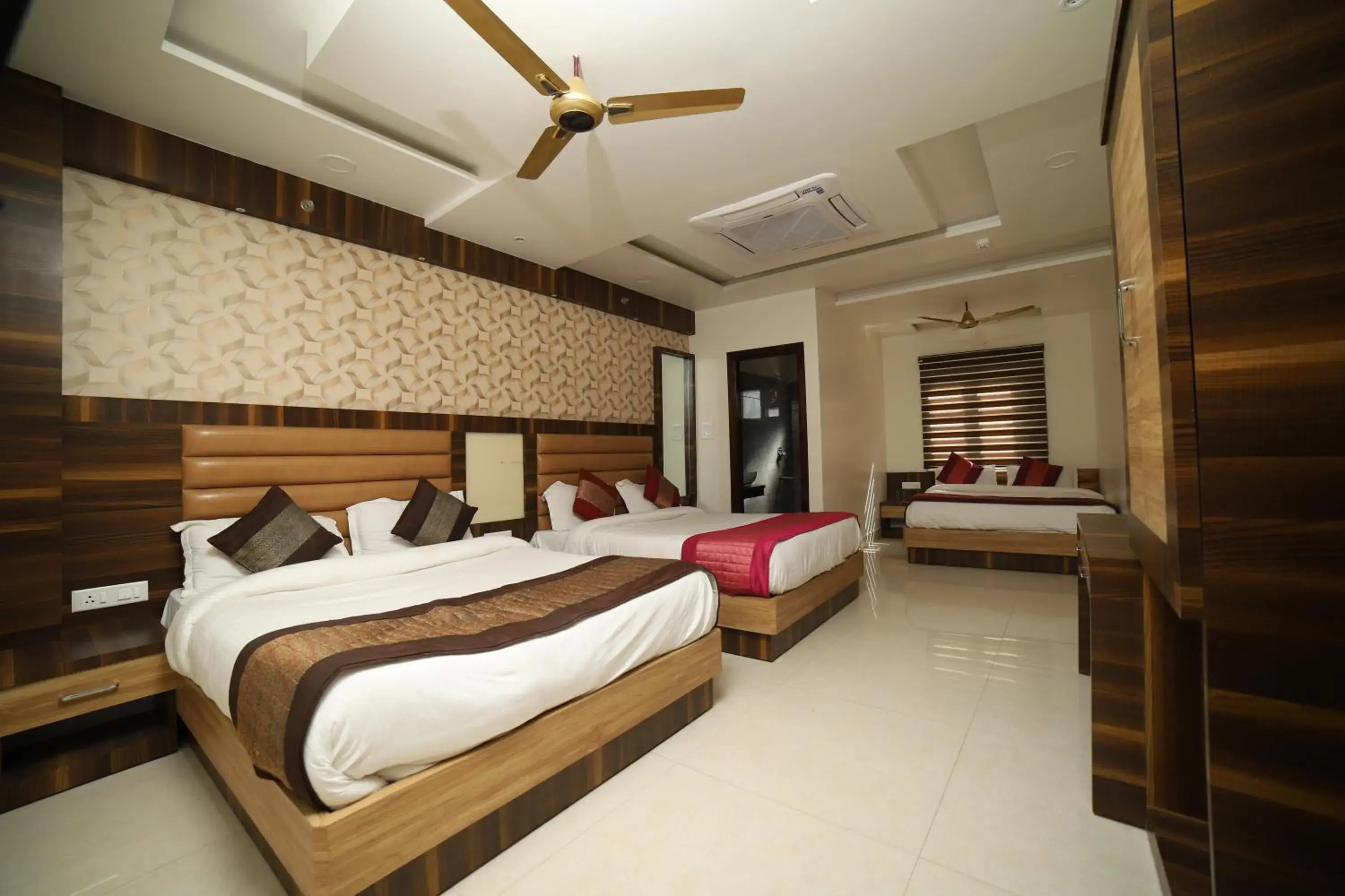 OM SAI B&B OM SAI B&B