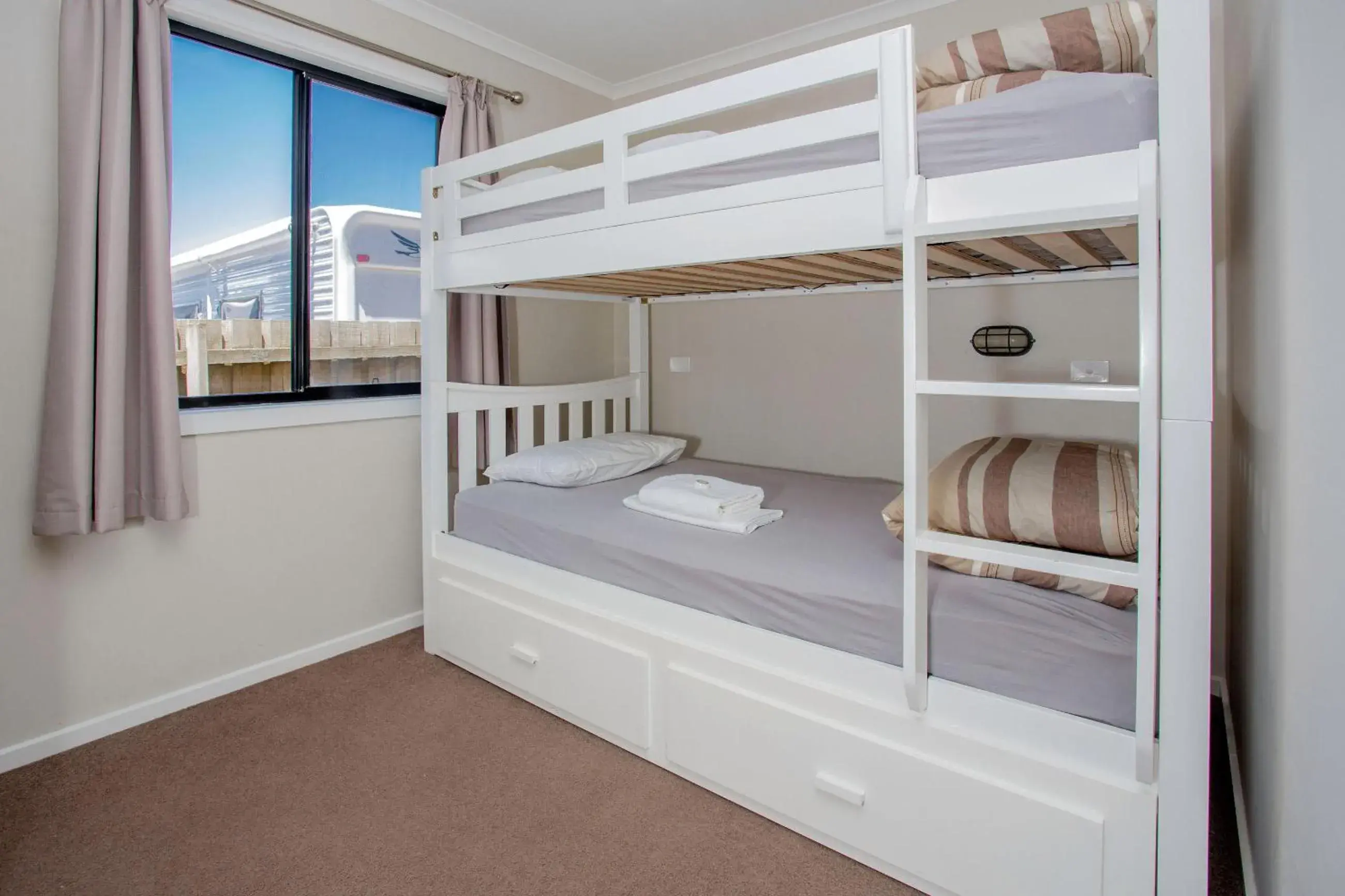 Bedroom, Bed in BIG4 Traralgon Park Lane Holiday Park Bedroom, Bed in BIG4 Traralgon Park Lane Holiday Park