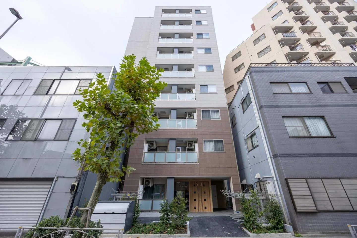 Property building in Mat Hikifune