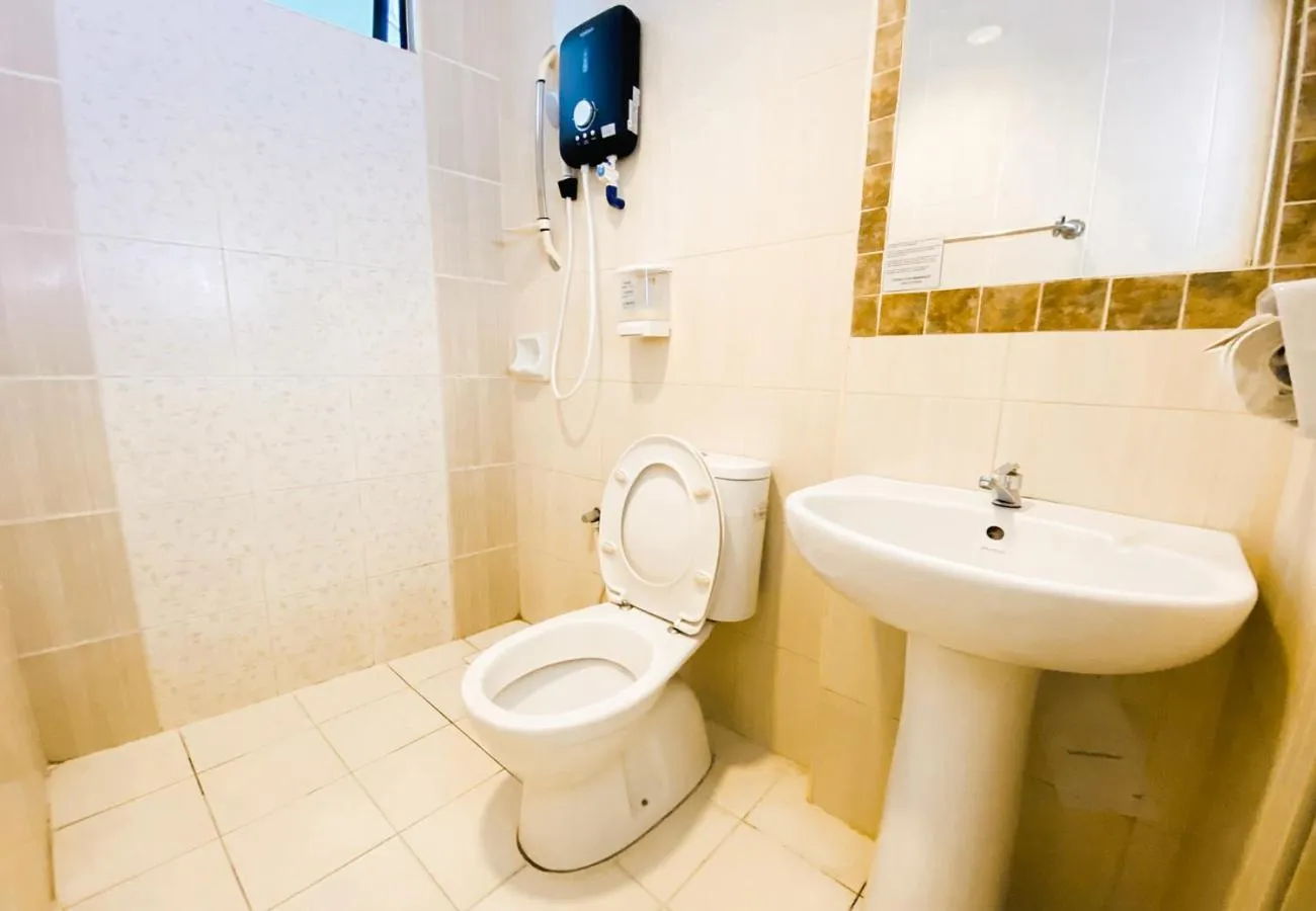 Shower in Sun Inns D2 @ Seri Kembangan