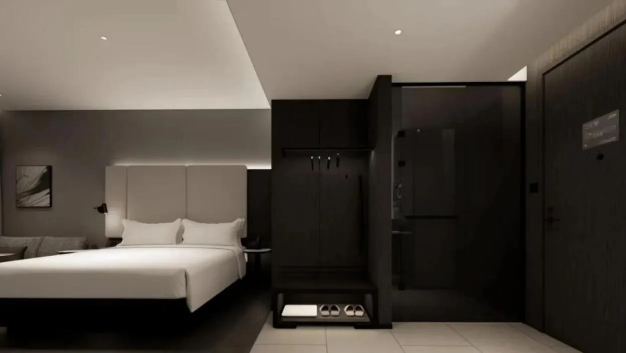 Photo of the whole room, Bed in Atour Hotel Xujiahui Meiying