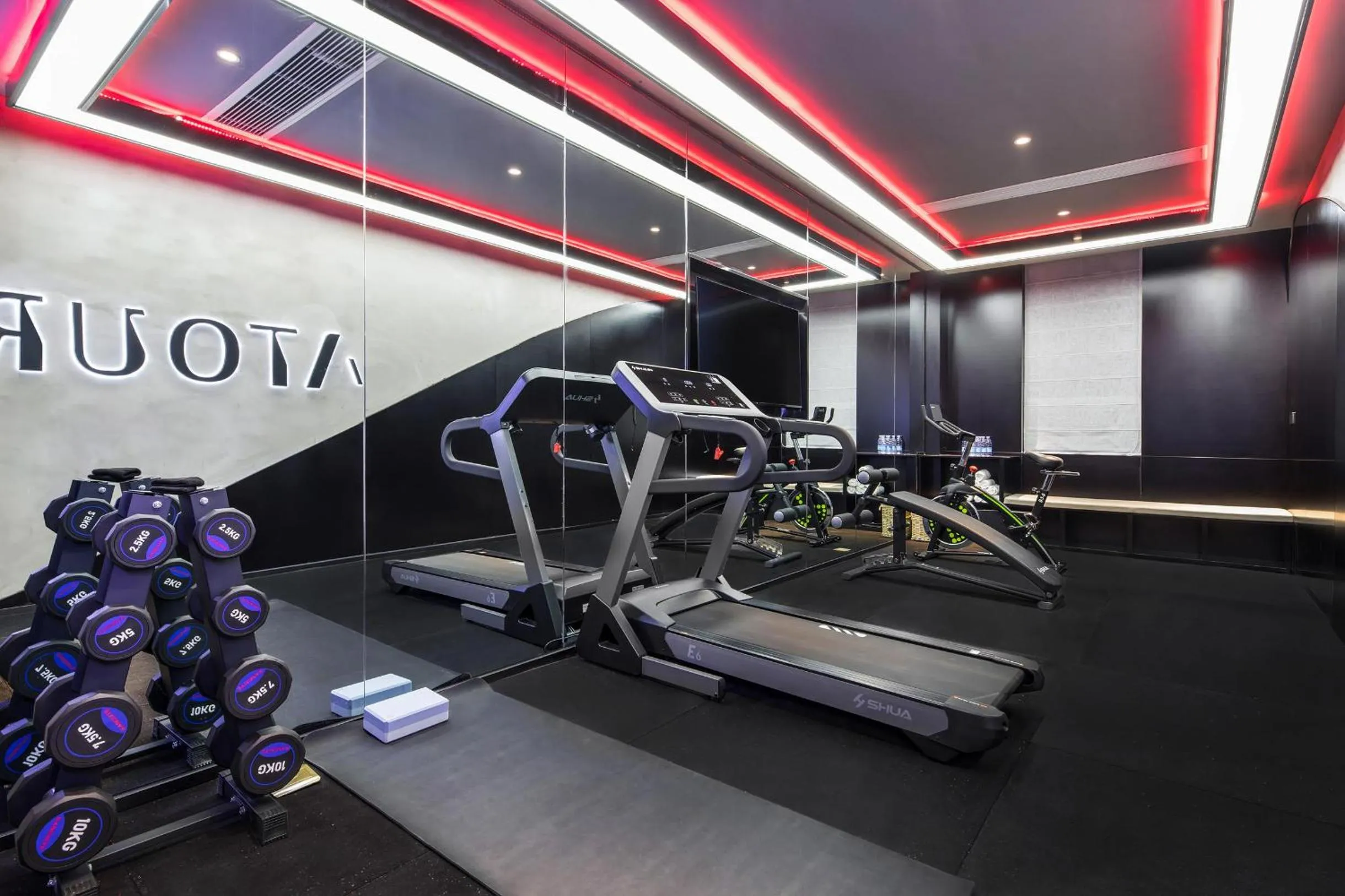 Atour Hotel Zhijiang Bridge