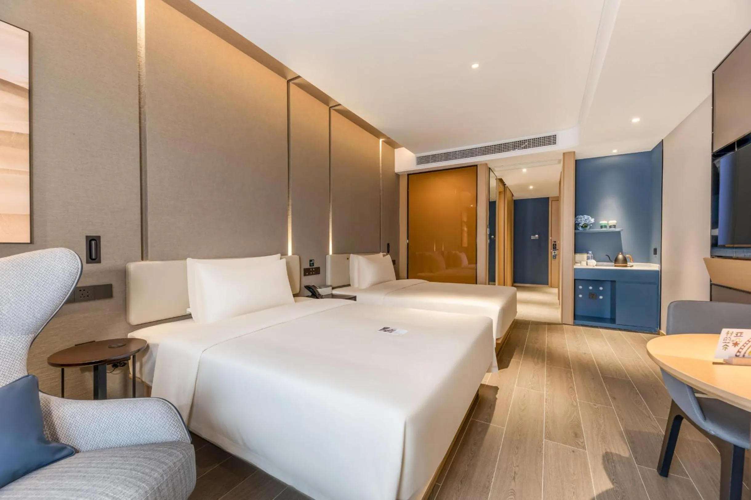 Bed in Atour Hotel Zhijiang Bridge