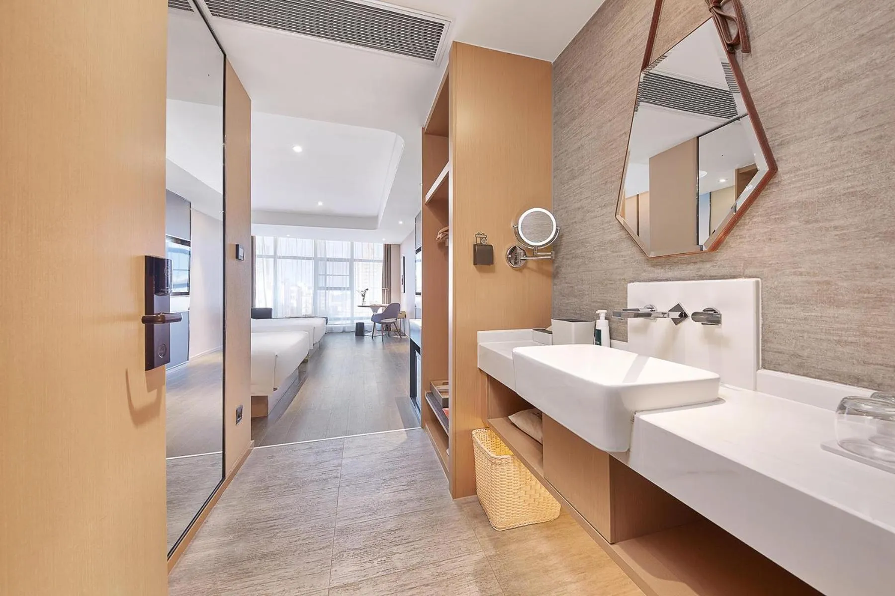 Photo of the whole room in Atour Hotel Guangzhou Panyu City Bridge