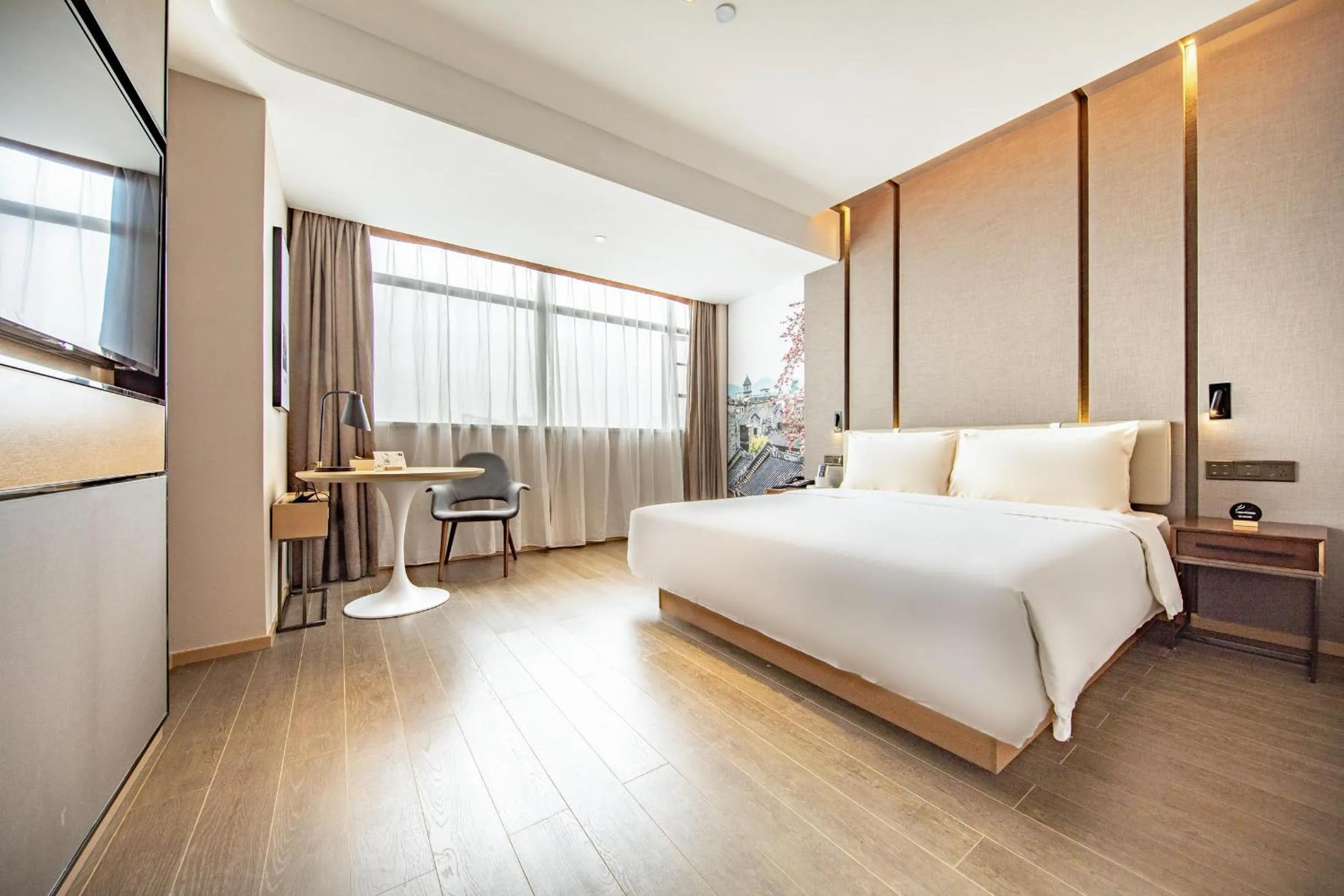 Living room, Bed in Atour Hotel Guangzhou Panyu City Bridge