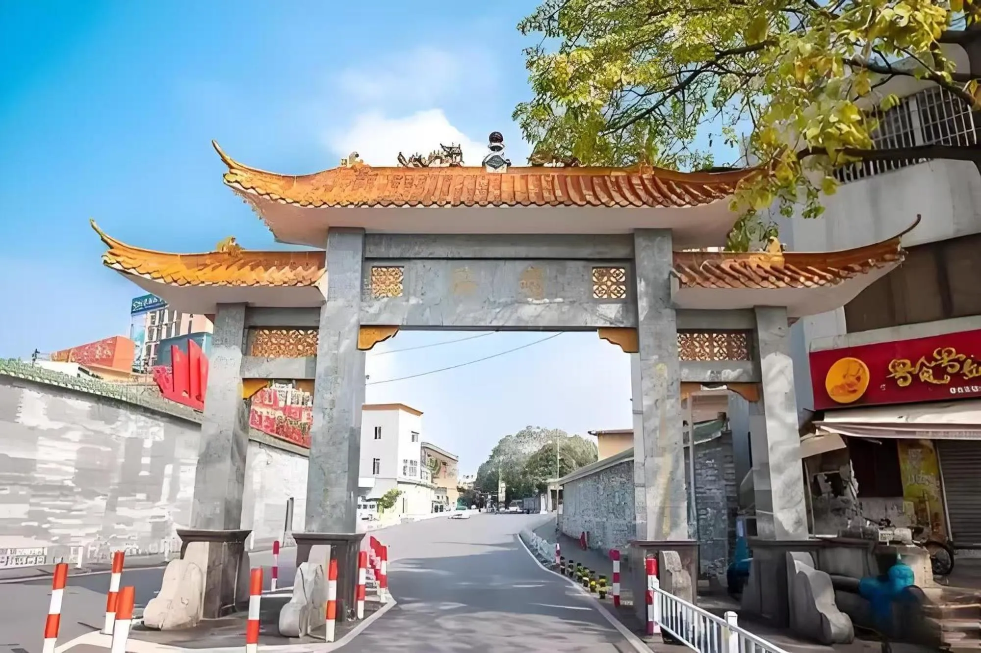 Neighbourhood in Atour Hotel Guangzhou Panyu City Bridge