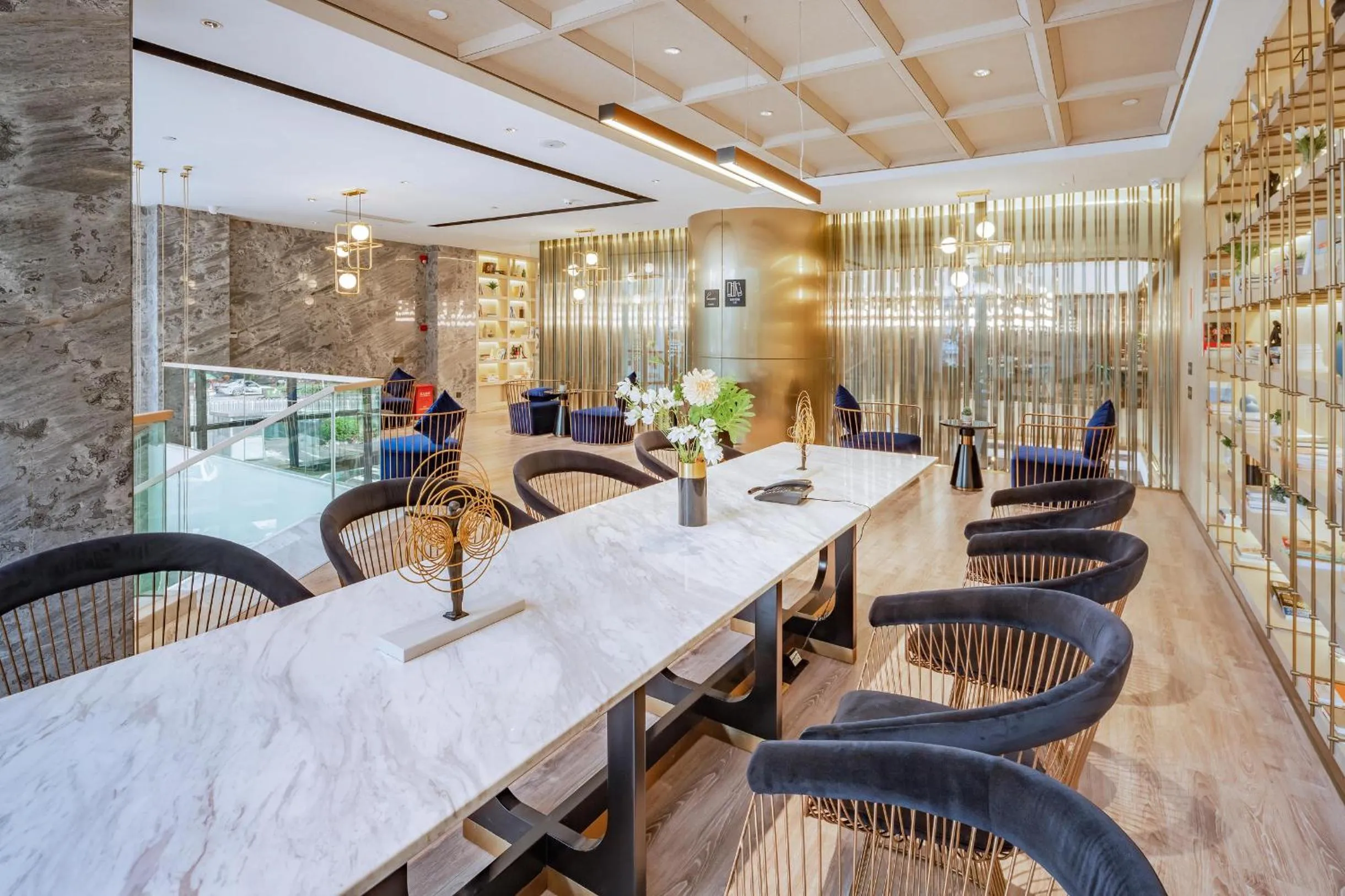 Seating area in Atour Hotel Huizhou Huiyang High-speed Railway Station