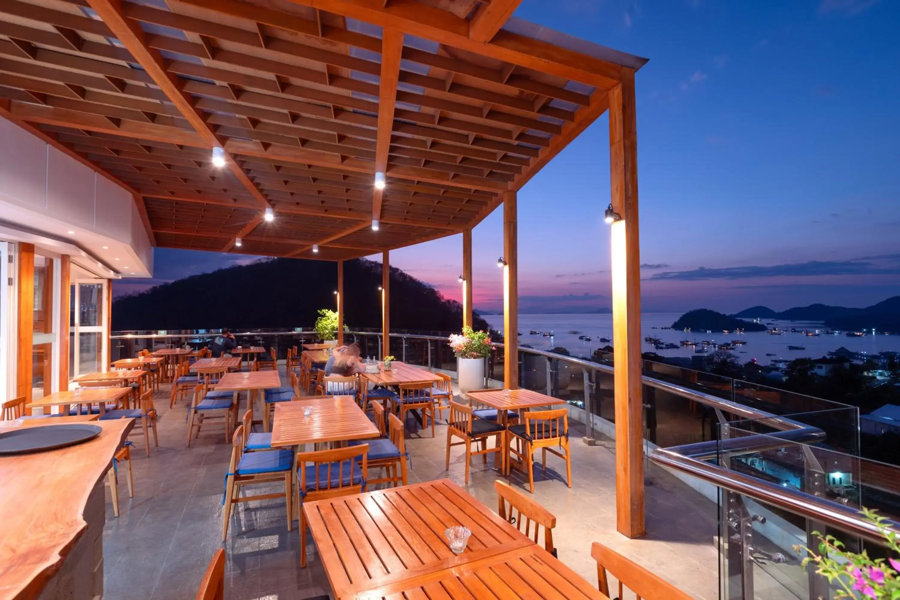 Restaurant/places to eat in Zasgo Hotel Restaurant/places to eat in Zasgo Hotel