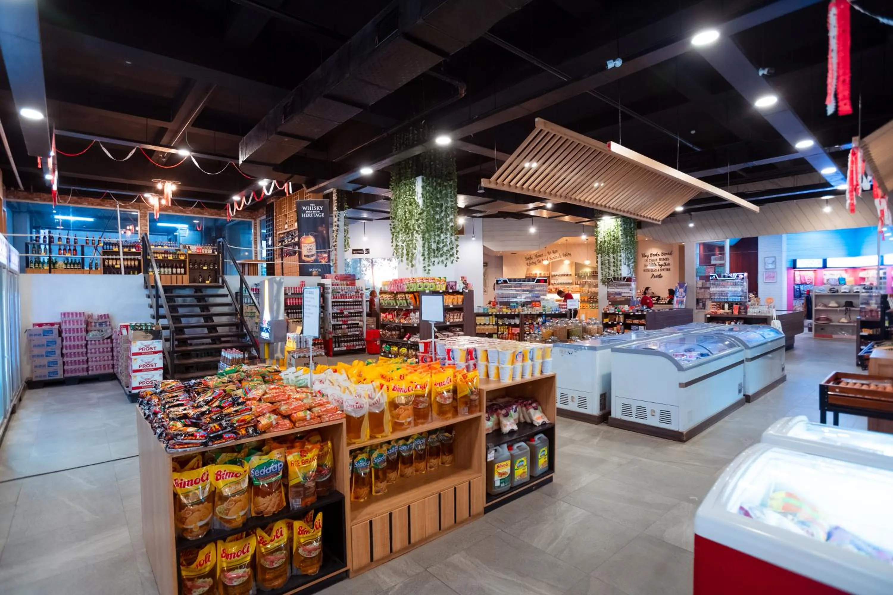 Shopping Area in Zasgo Hotel