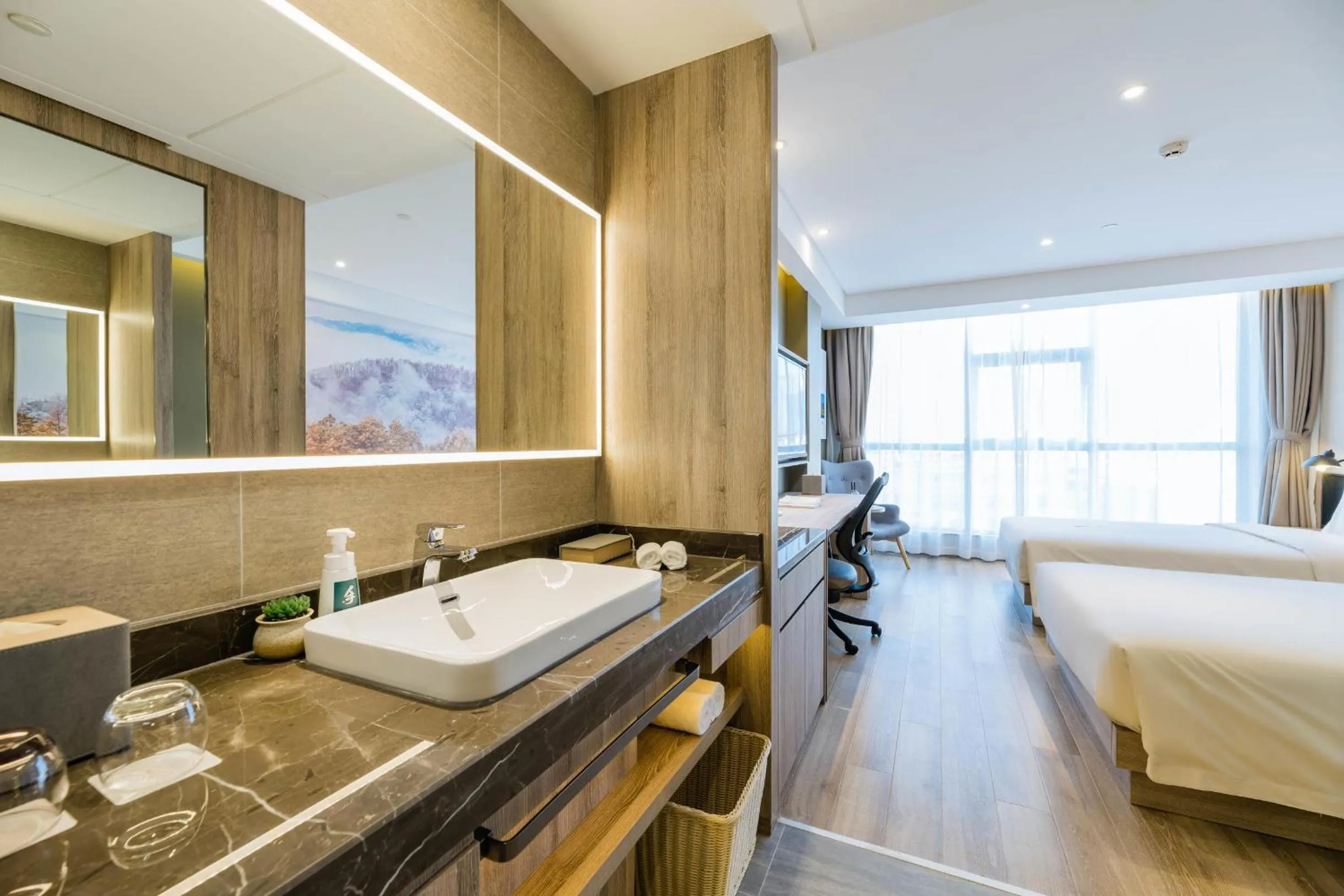 Bed in Atour Hotel Kunming Dashanghui