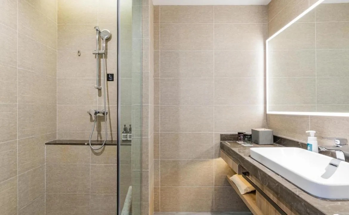 Shower in Atour Hotel Kunming Dashanghui