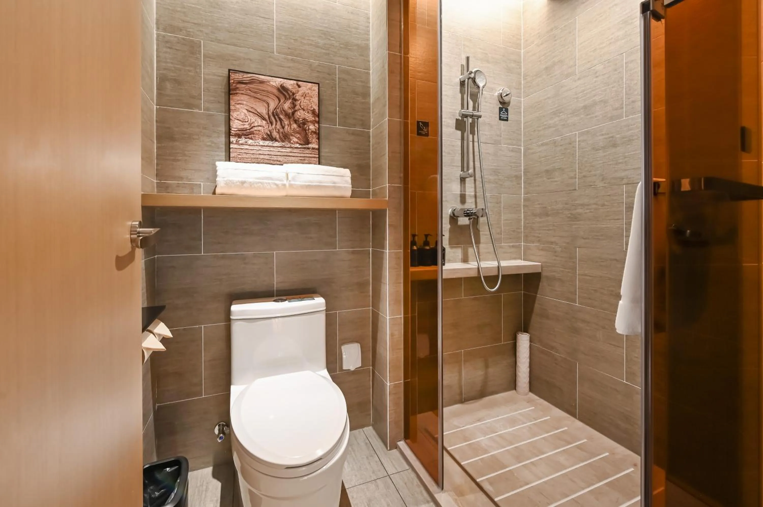 Shower in Atour Hotel Beijing Lishuiqiao