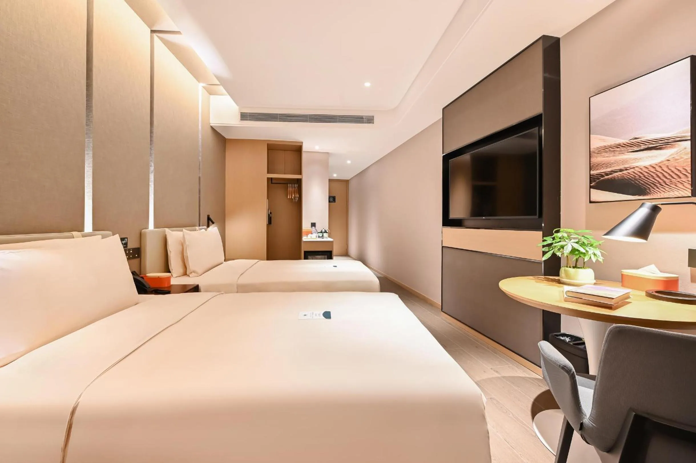Living room, Bed in Atour Hotel Beijing Lishuiqiao