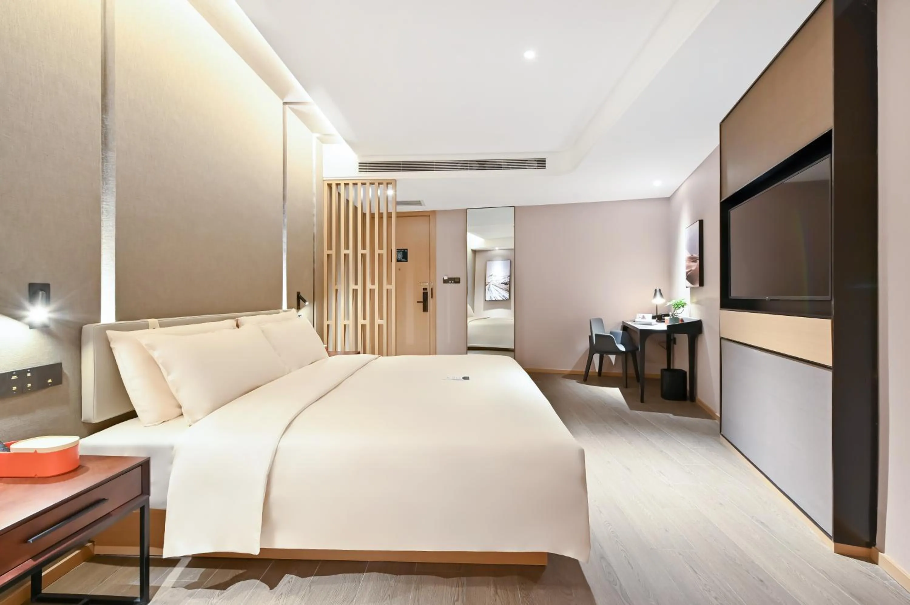 Photo of the whole room, Bed in Atour Hotel Beijing Lishuiqiao
