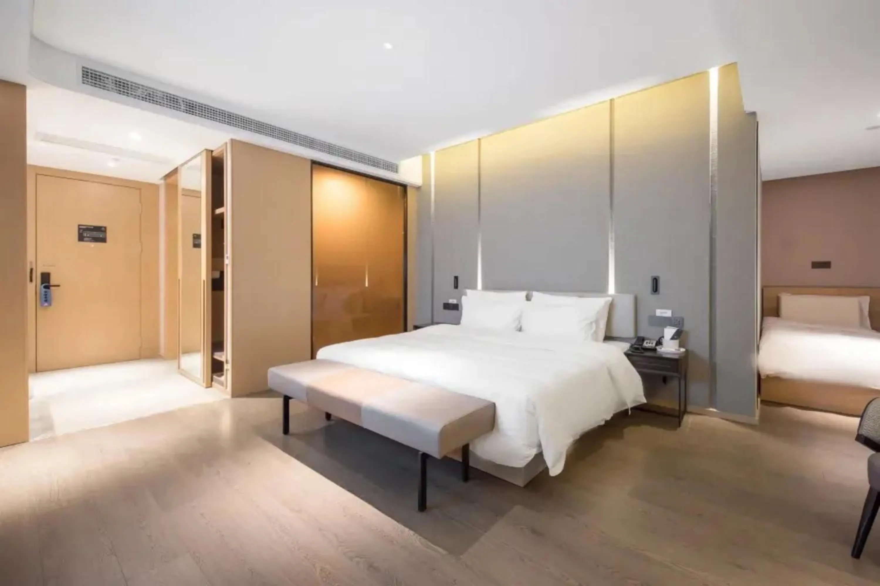 Bedroom, Bed in Atour Hotel Shanghai Caohejing