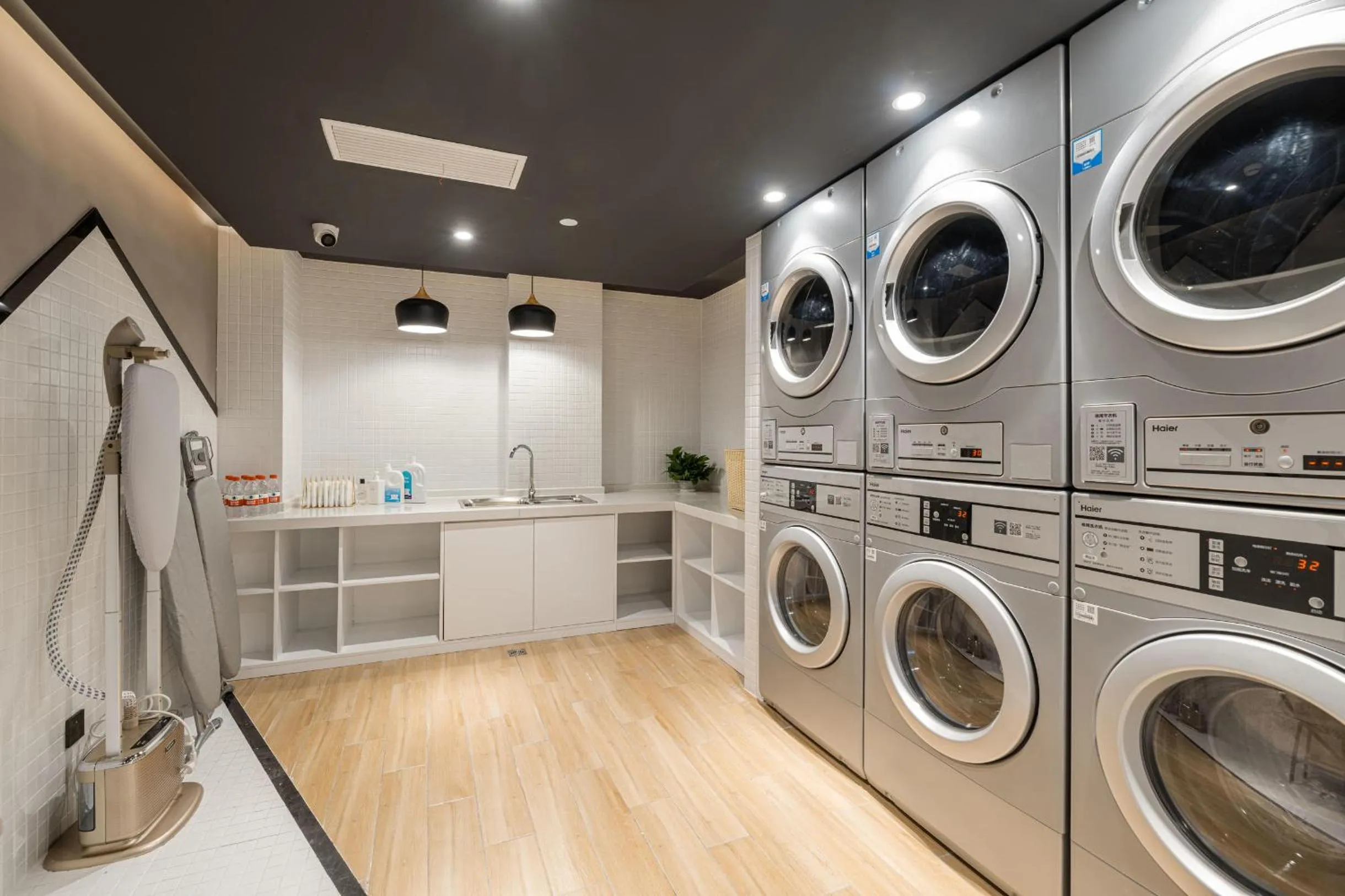 Atour Hotel Hangzhou Qianjiang Century City International Expo Center