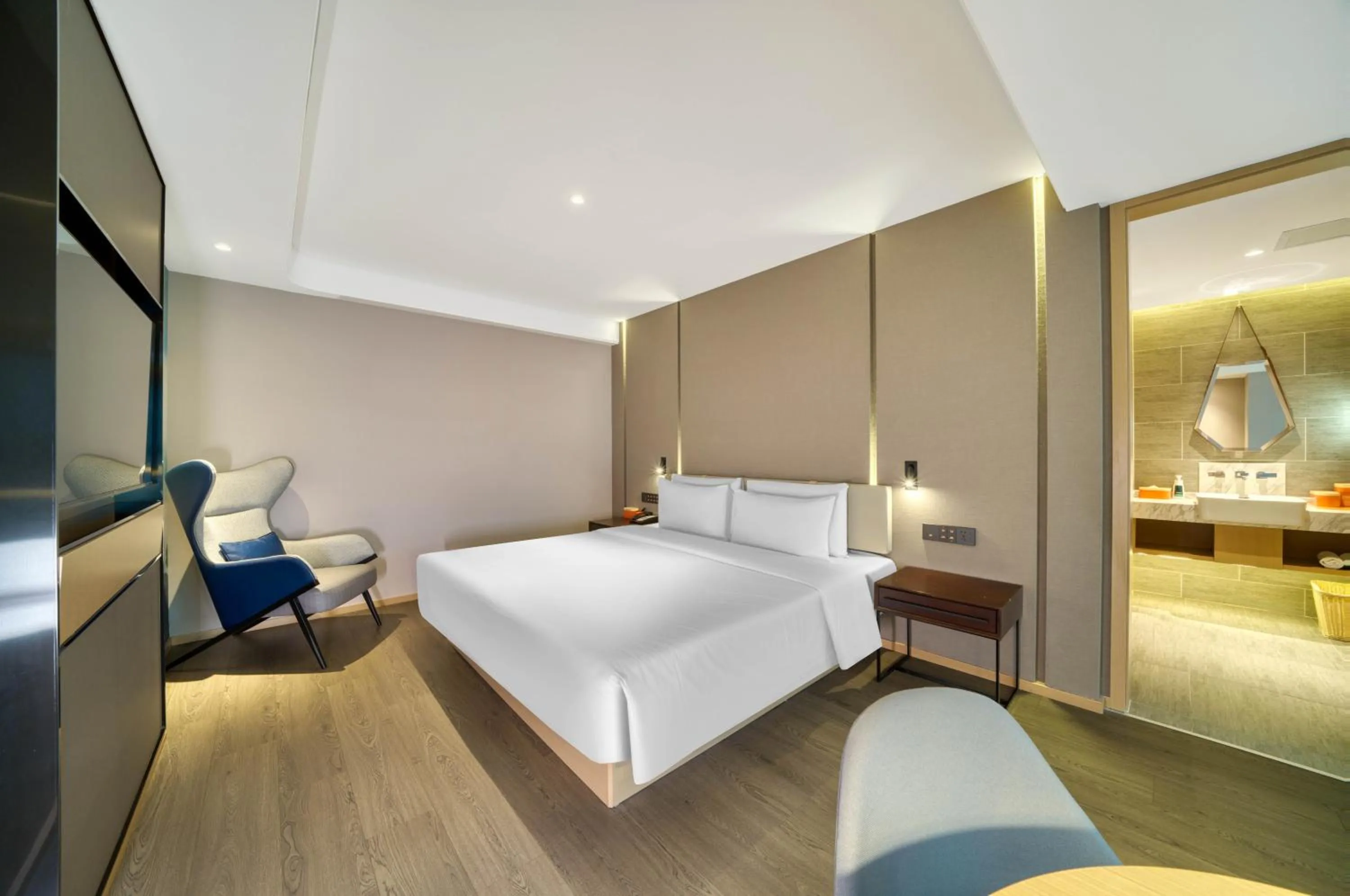 Bed in Atour Hotel Hangzhou Huanglong Wanke Xueyuan Road