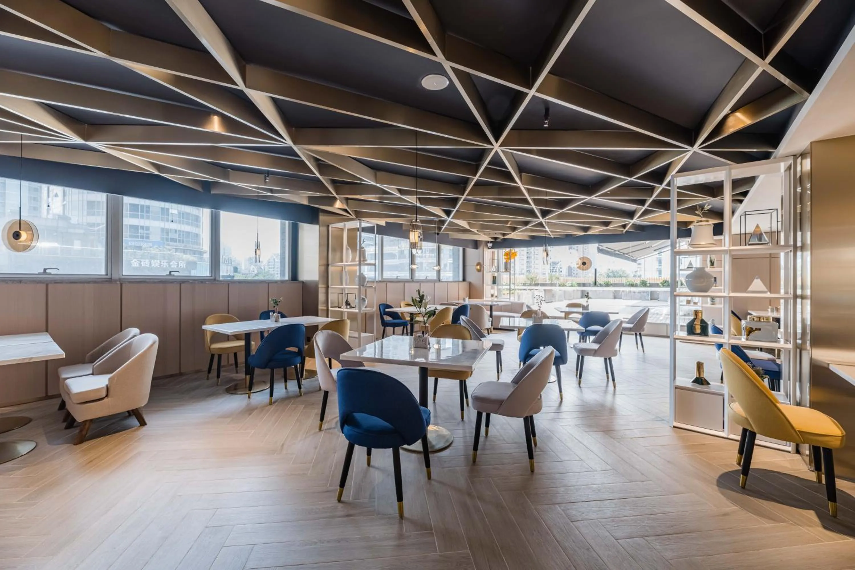Restaurant/places to eat in Atour Hotel Hangzhou West Lake Wulin Plaza North Jianguo Road