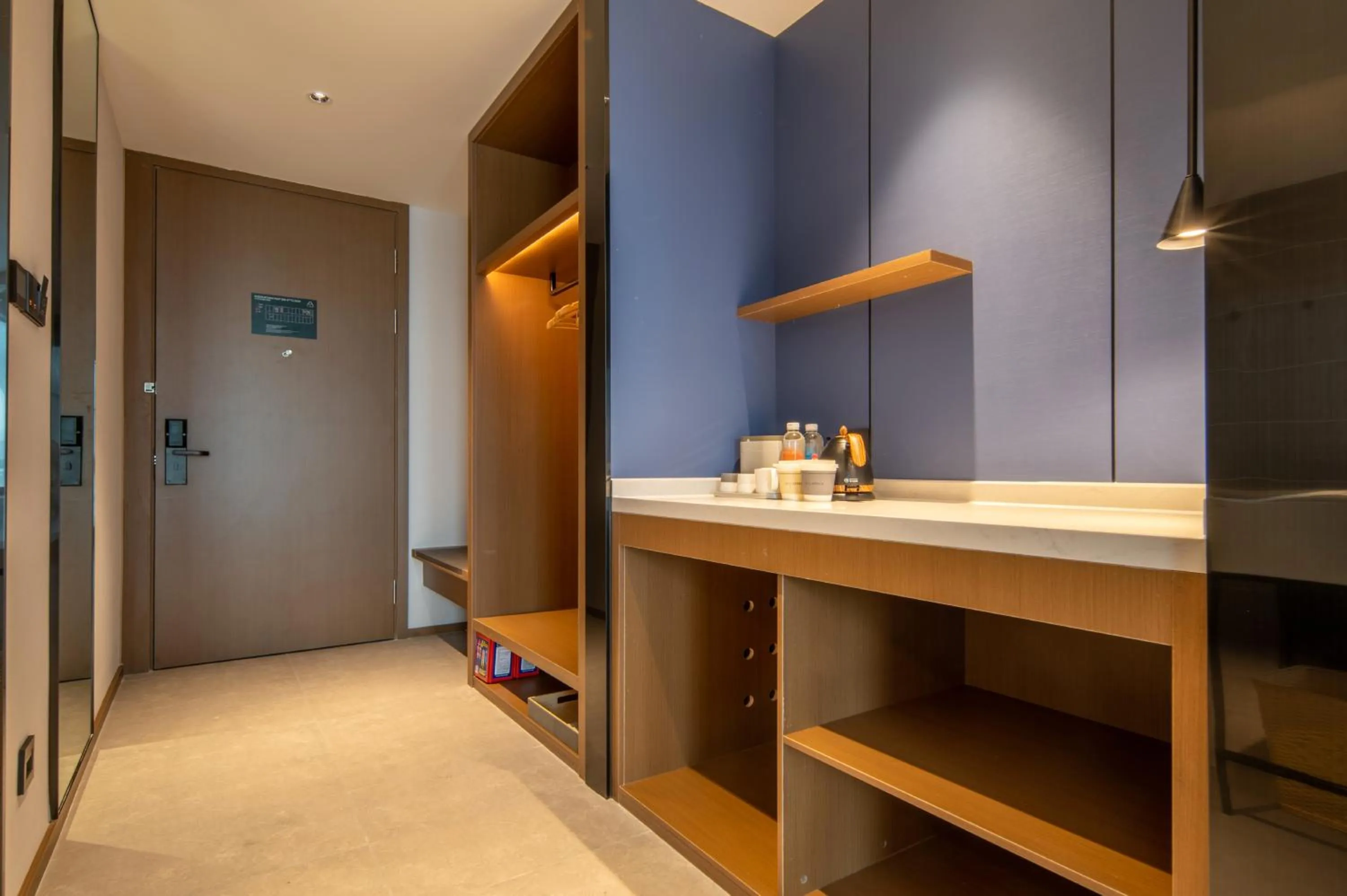 Atour Hotel Hangzhou East Railway Station East Square