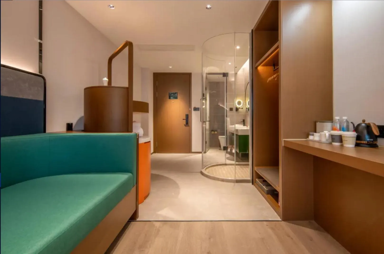 Atour Hotel Hangzhou East Railway Station East Square