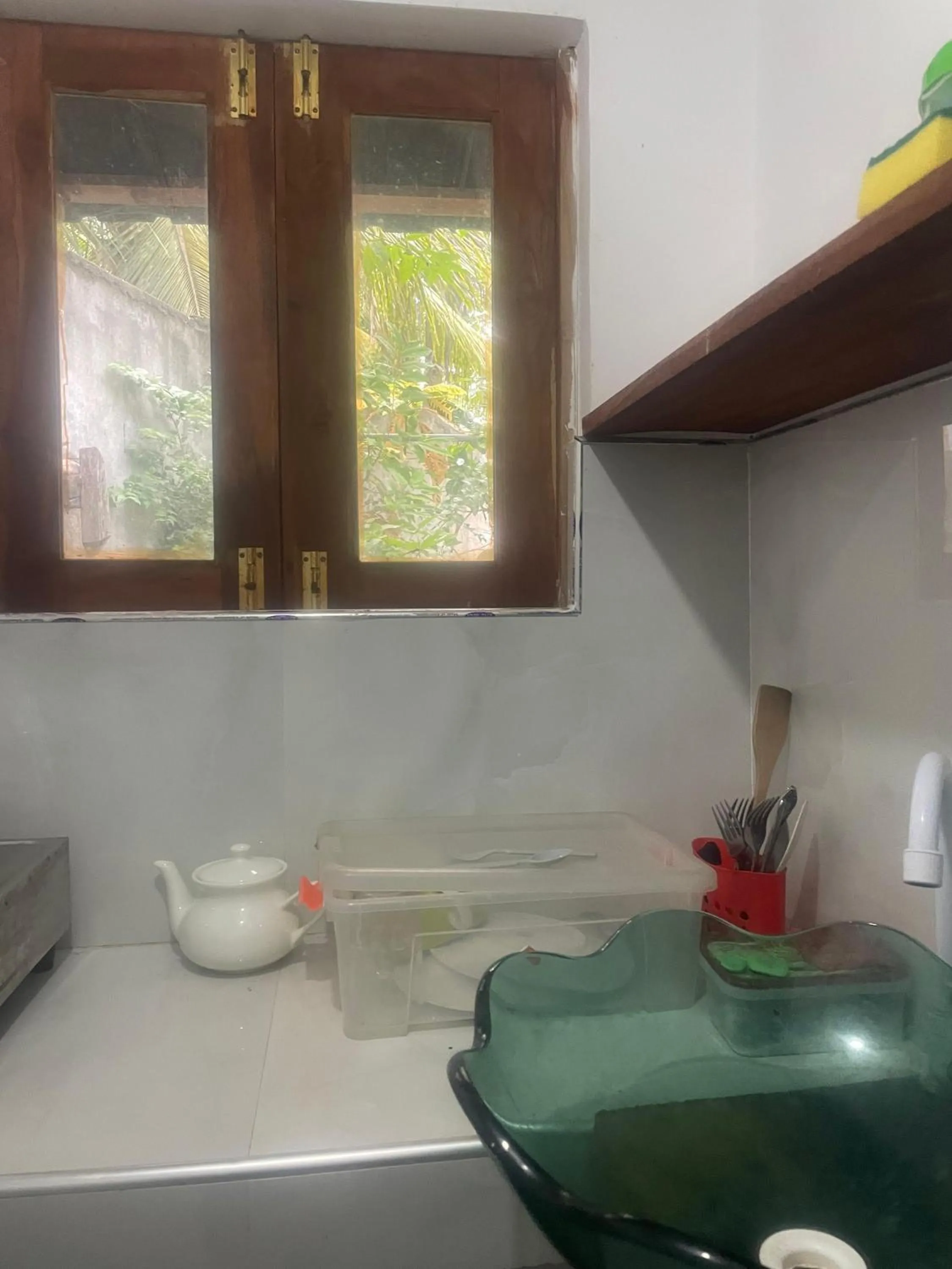 kitchen in Ananda Home Stay and Restaurant