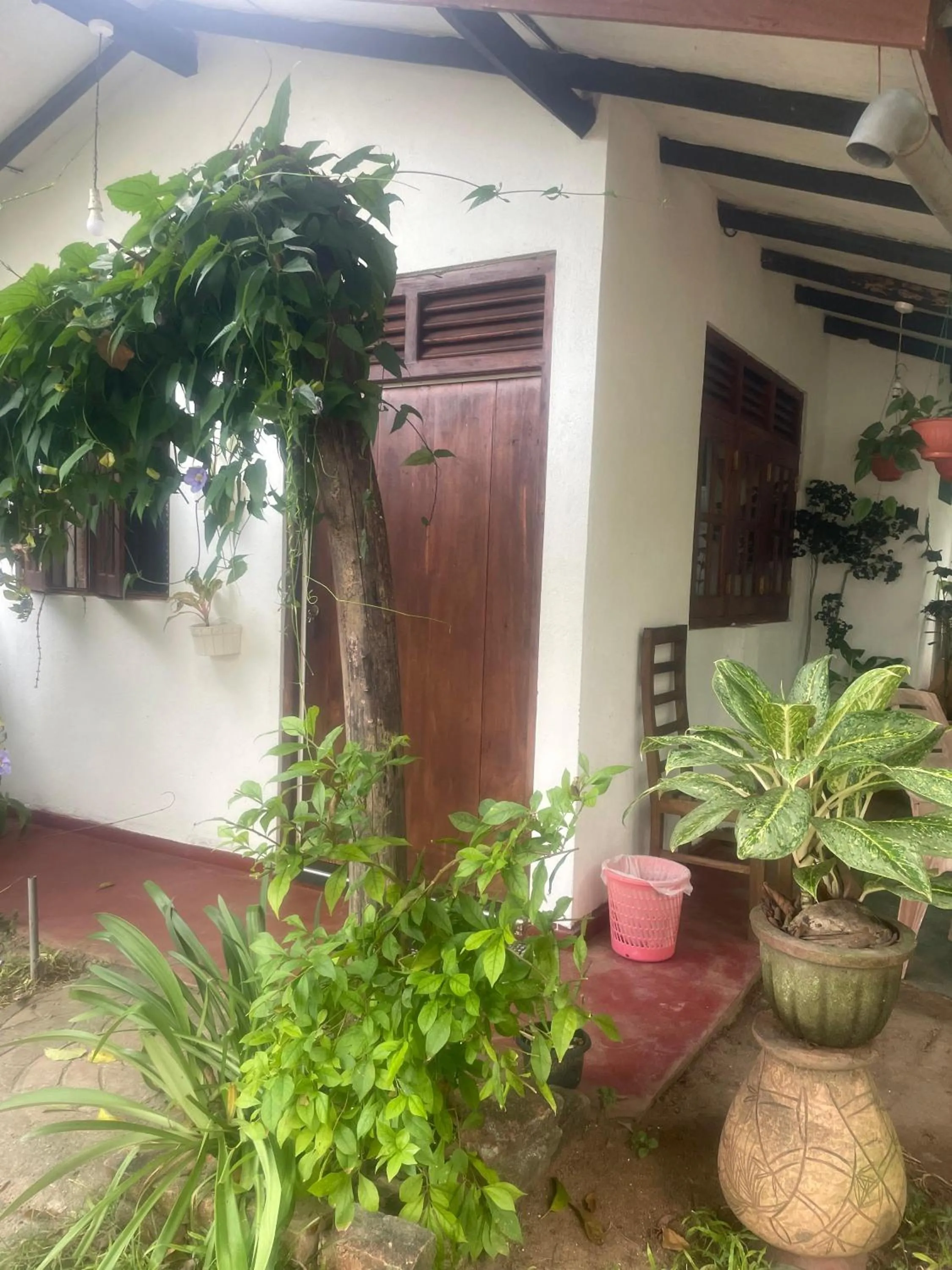 Property building in Ananda Home Stay and Restaurant
