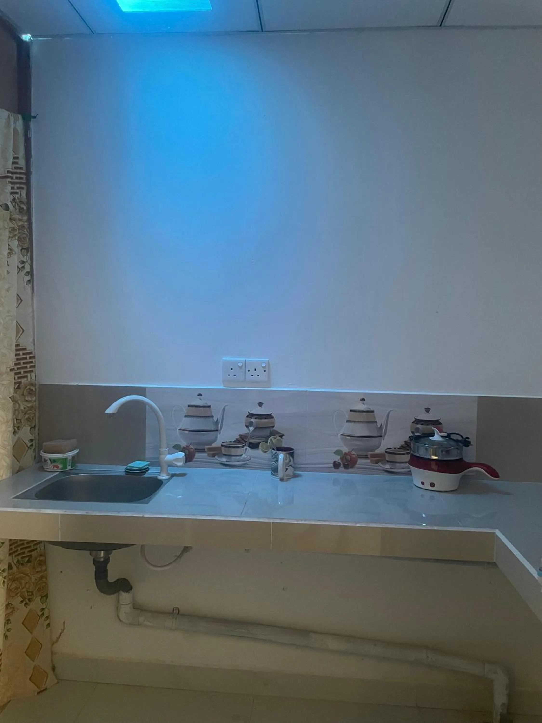 kitchen in Ananda Home Stay and Restaurant