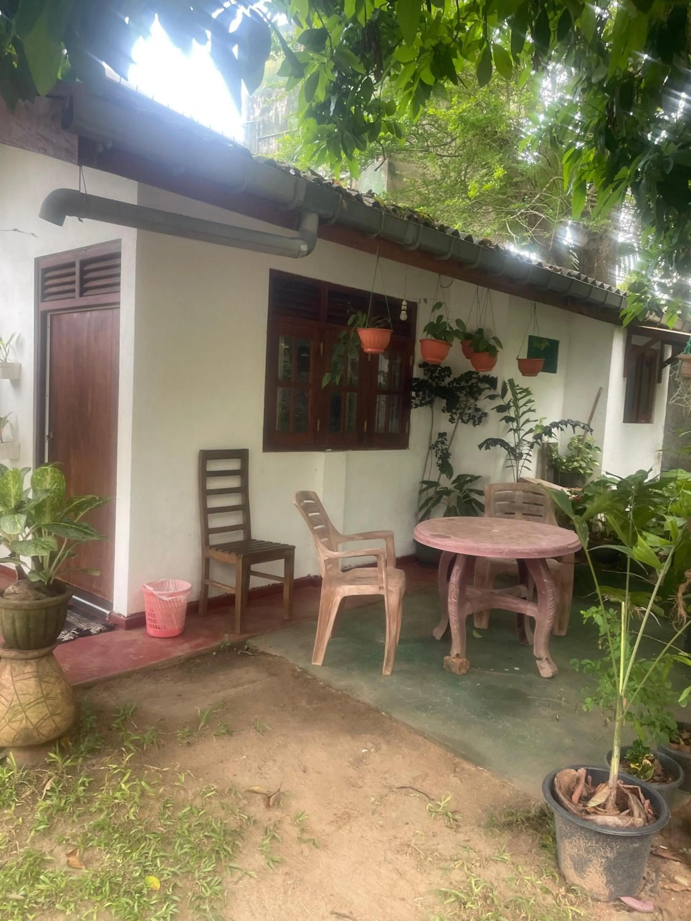 Property building in Ananda Home Stay and Restaurant