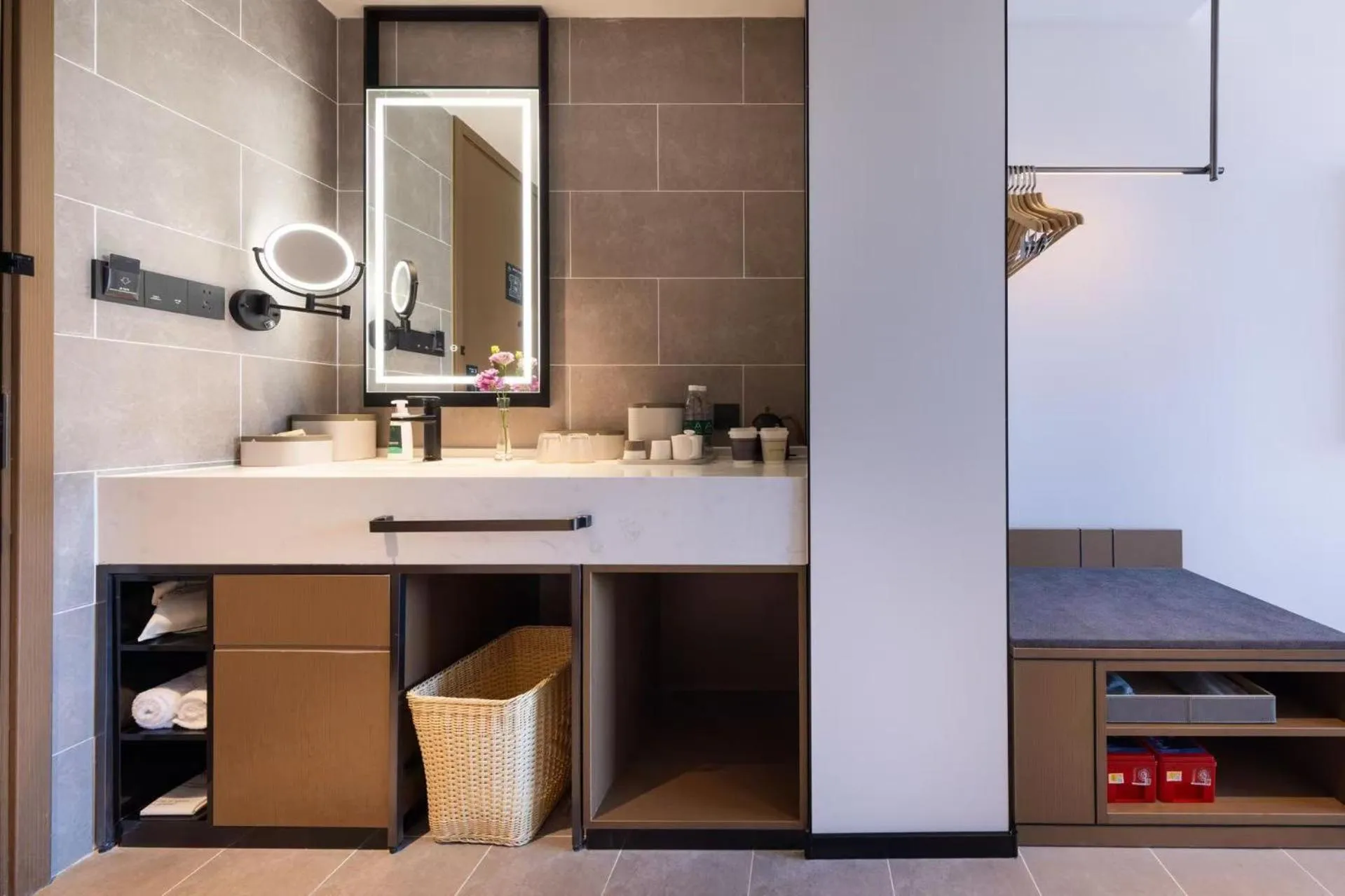 towels in Atour Hotel Hangzhou Xiaoshan South Railway Station Xiaoshan Road