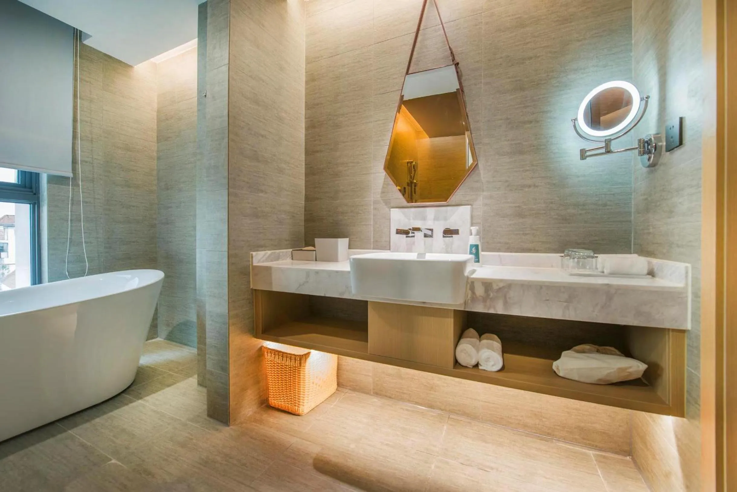 Bathroom in Atour Hotel Guangzhou Sanyuanli-Guangzhou Baiyun Railway-Fiee Self-Service Laundry