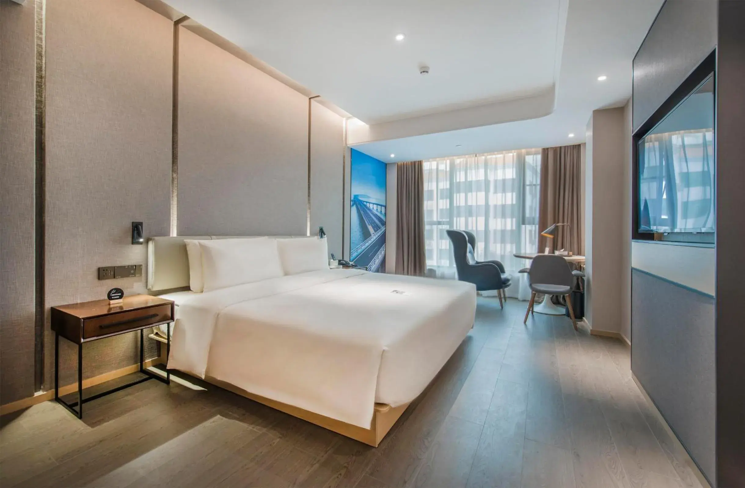 Property building, Bed in Atour Hotel Guangzhou Sanyuanli-Guangzhou Baiyun Railway-Fiee Self-Service Laundry Property building, Bed in Atour Hotel Guangzhou Sanyuanli-Guangzhou Baiyun Railway-Fiee Self-Service Laundry