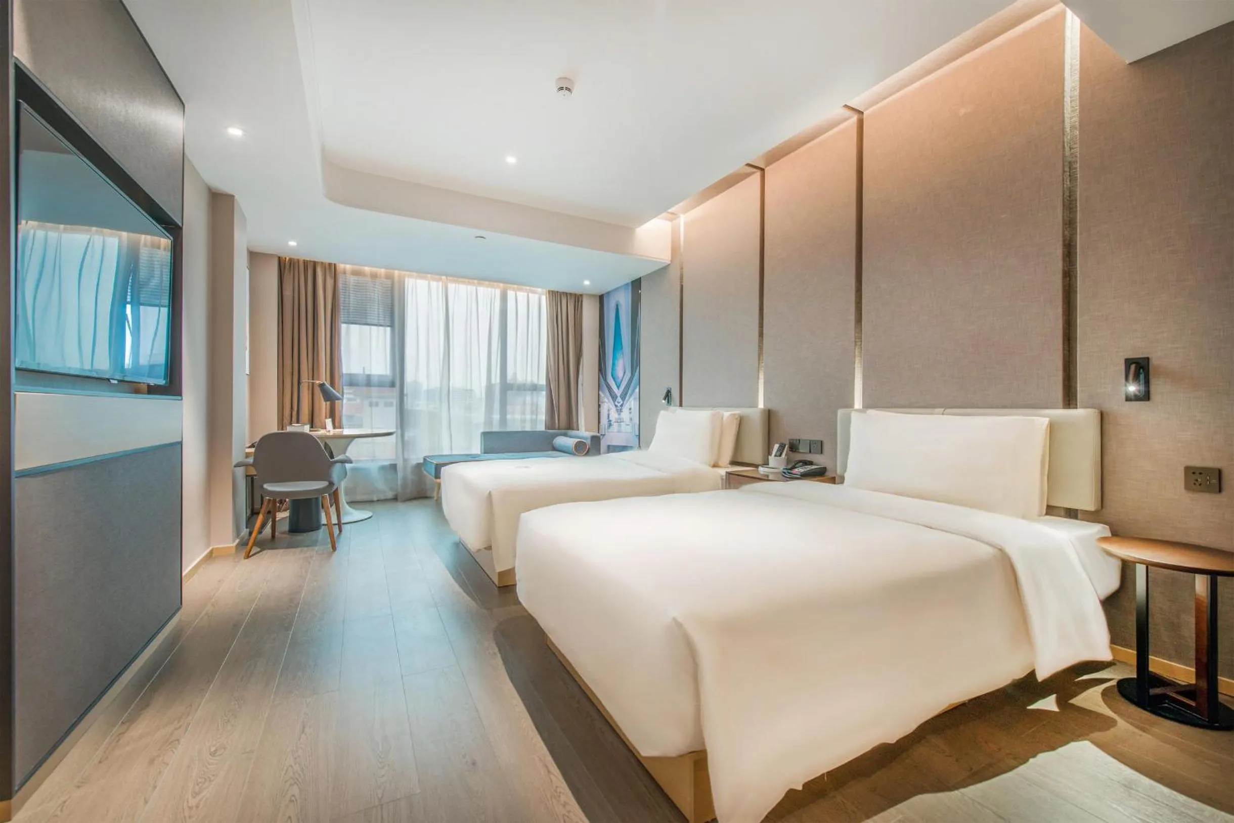 Bed in Atour Hotel Guangzhou Sanyuanli-Guangzhou Baiyun Railway-Fiee Self-Service Laundry