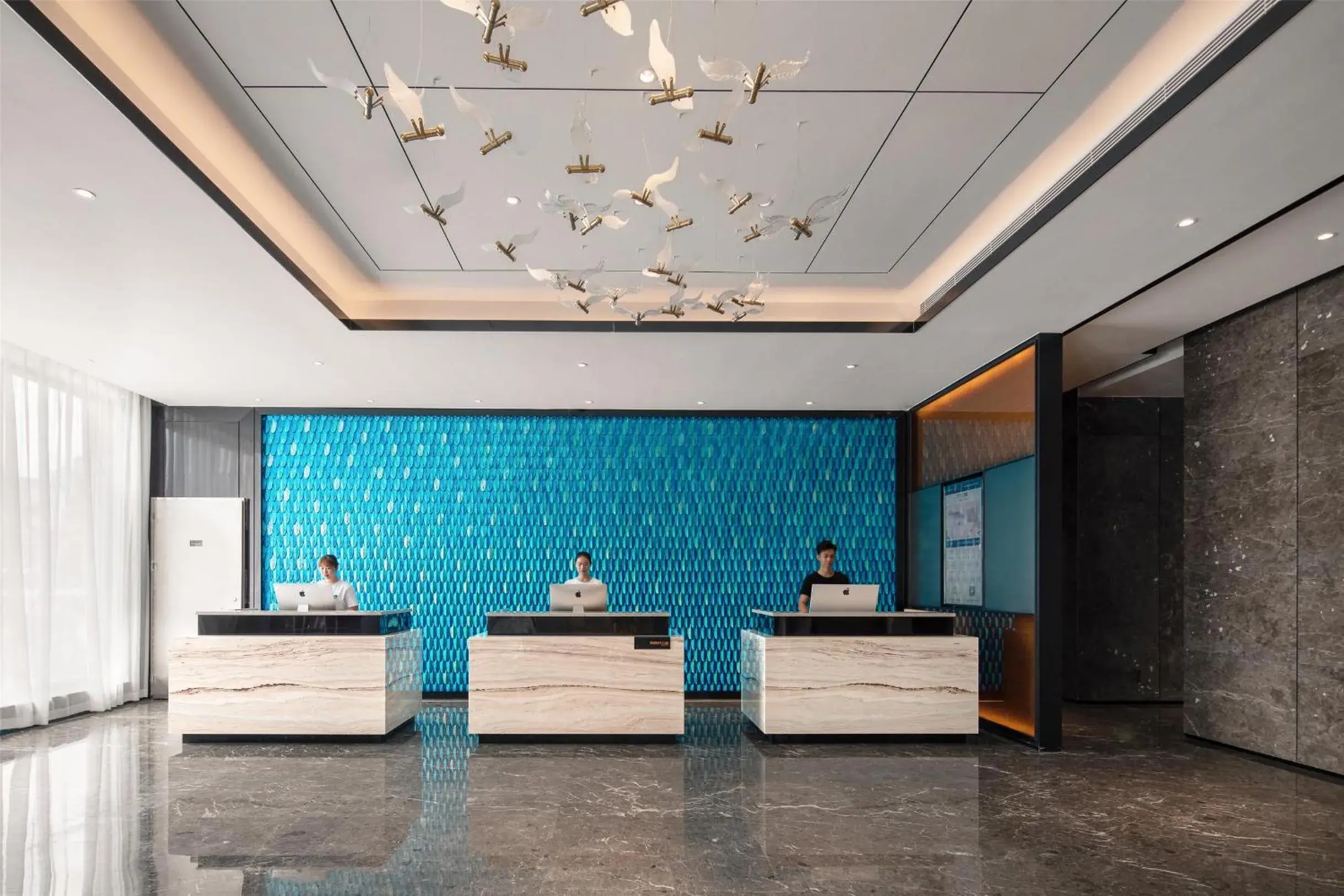 Lobby or reception in Atour Hotel Guangzhou Baiyun New Town Jiangxia Metro Station Lobby or reception in Atour Hotel Guangzhou Baiyun New Town Jiangxia Metro Station