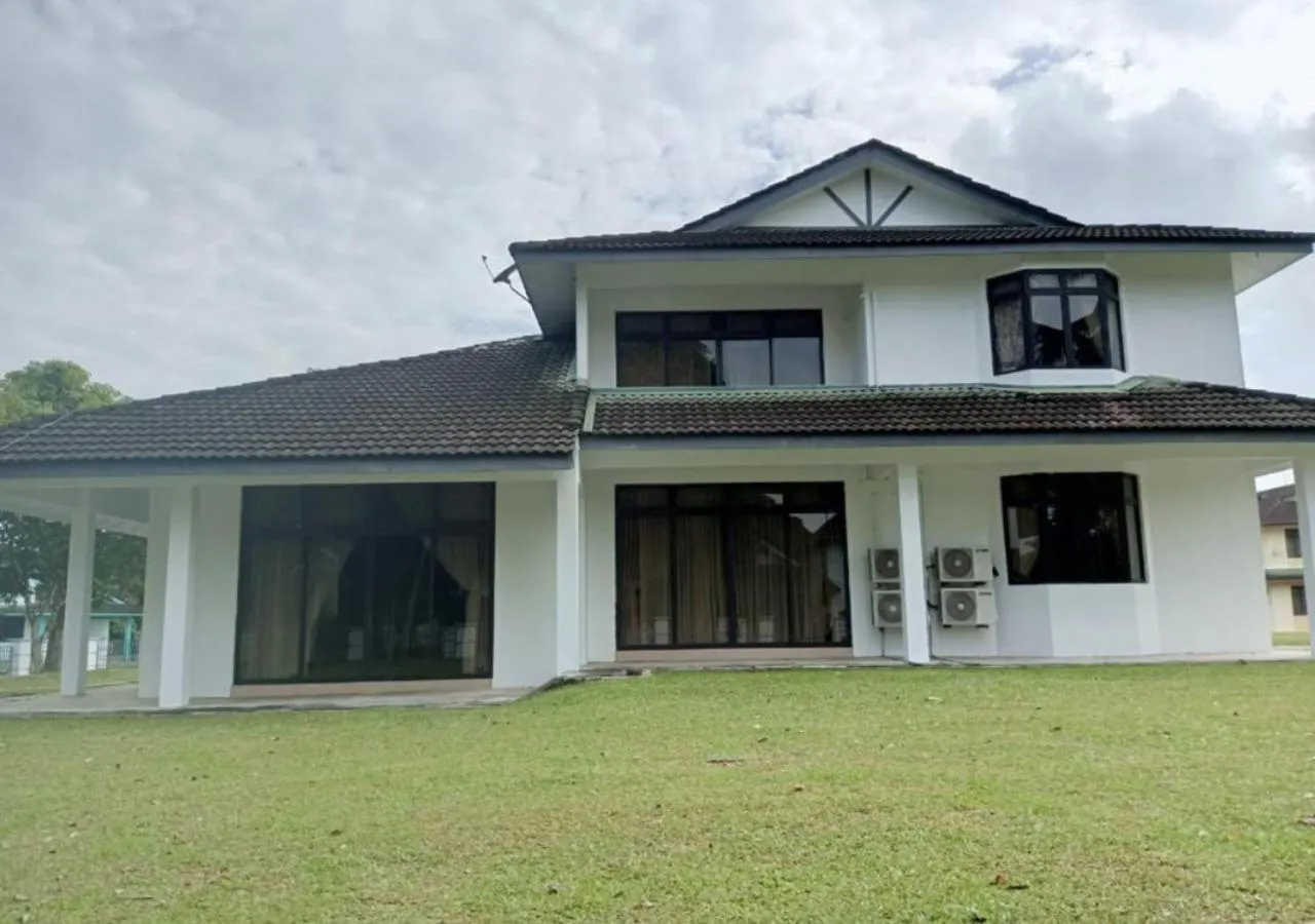 Property building in Tanjung Puteri Golf and Resort Malaysia