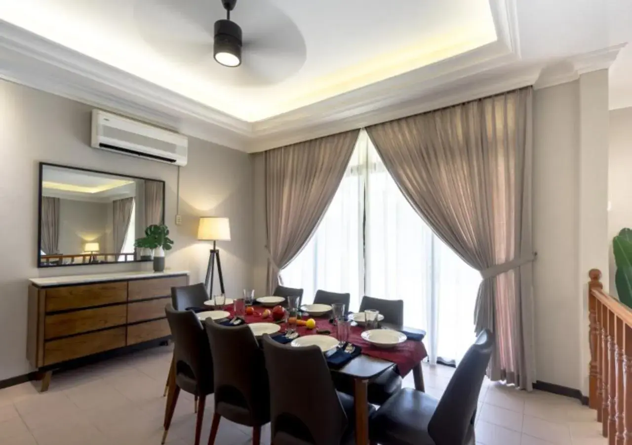 Dining area in Tanjung Puteri Golf and Resort Malaysia Dining area in Tanjung Puteri Golf and Resort Malaysia