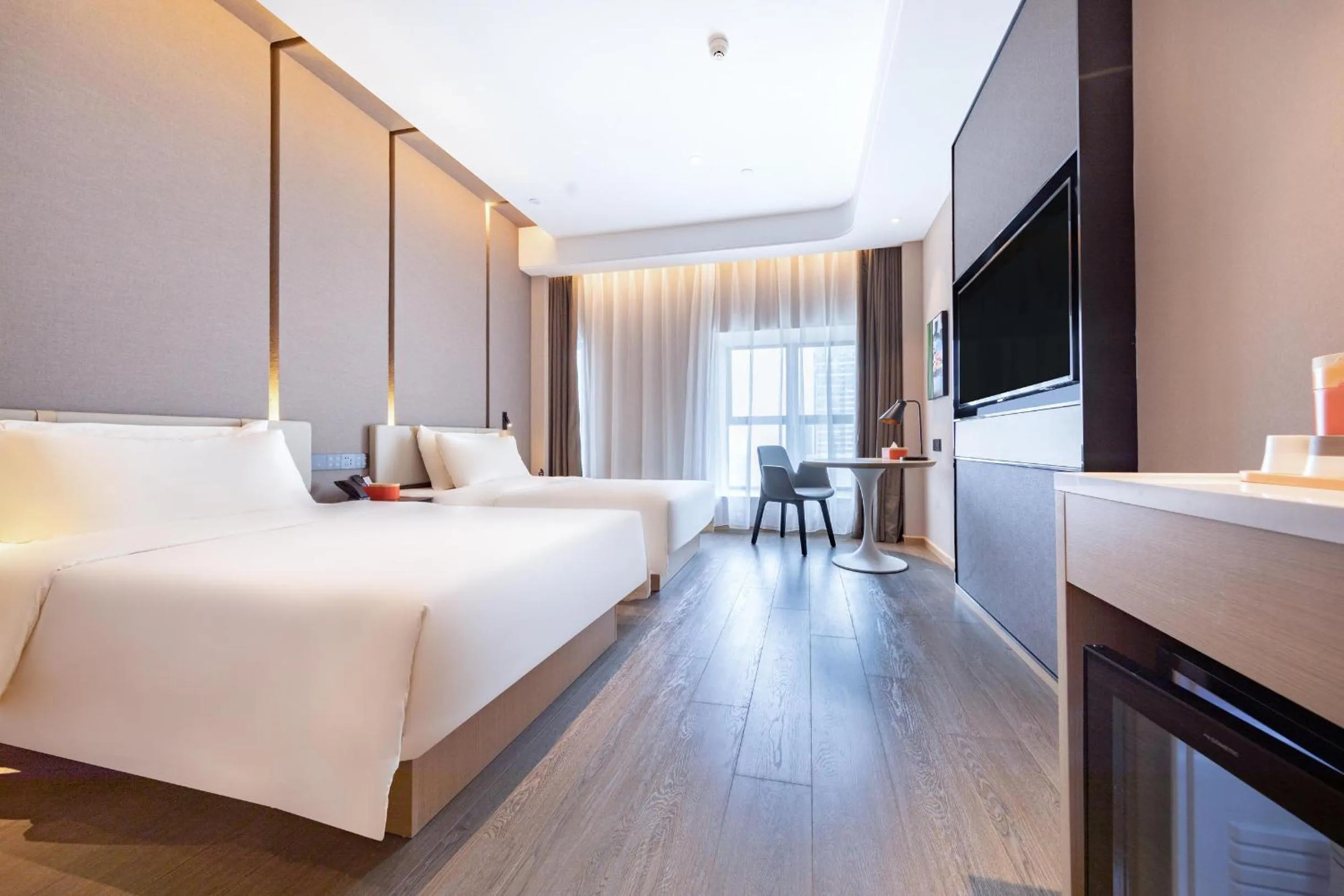 Bedroom, Bed in Atour Hotel Guangzhou South High-speed Railway Station