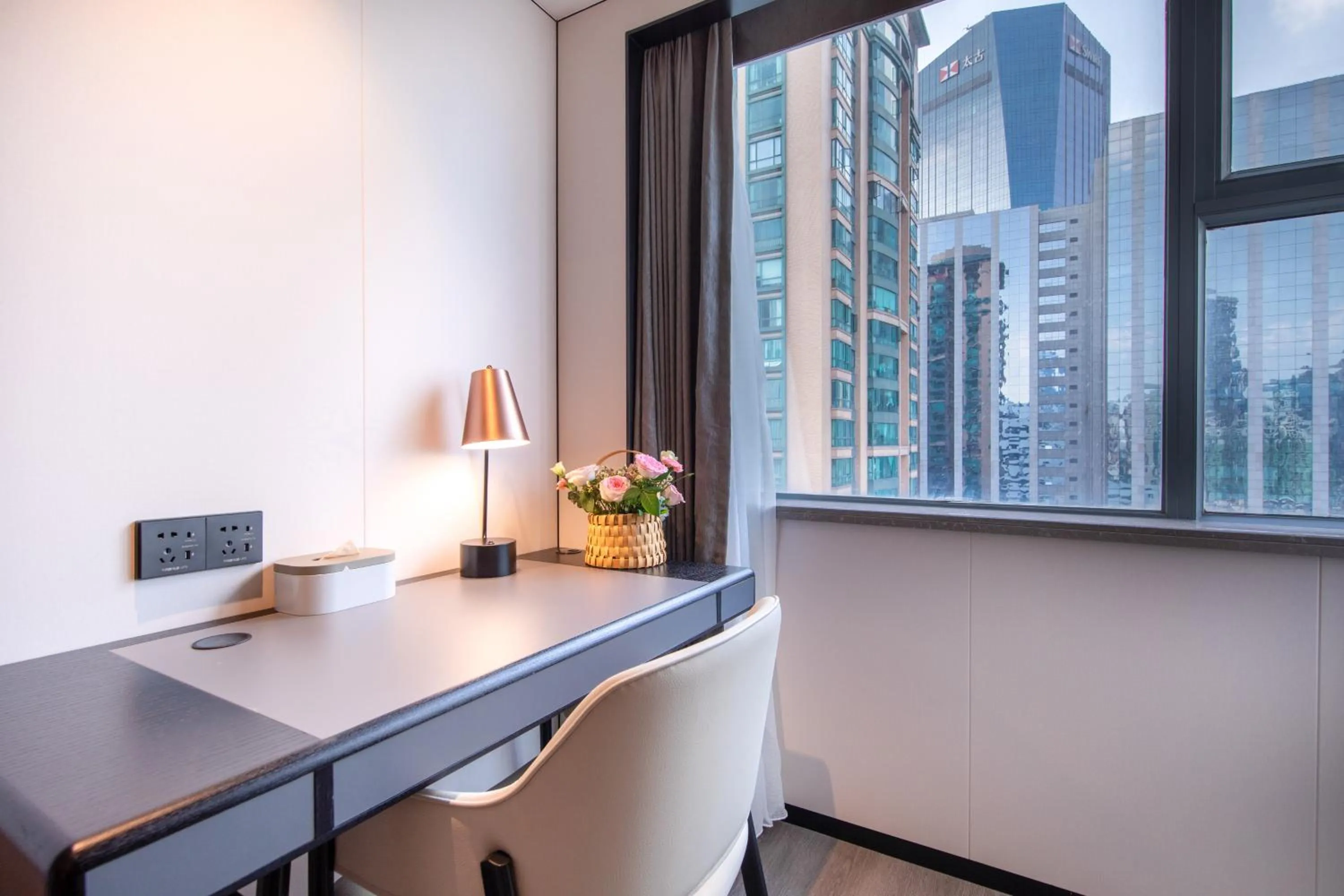 Photo of the whole room in Atour Hotel Guangzhou Zhujiang New Town Taikoo Hui