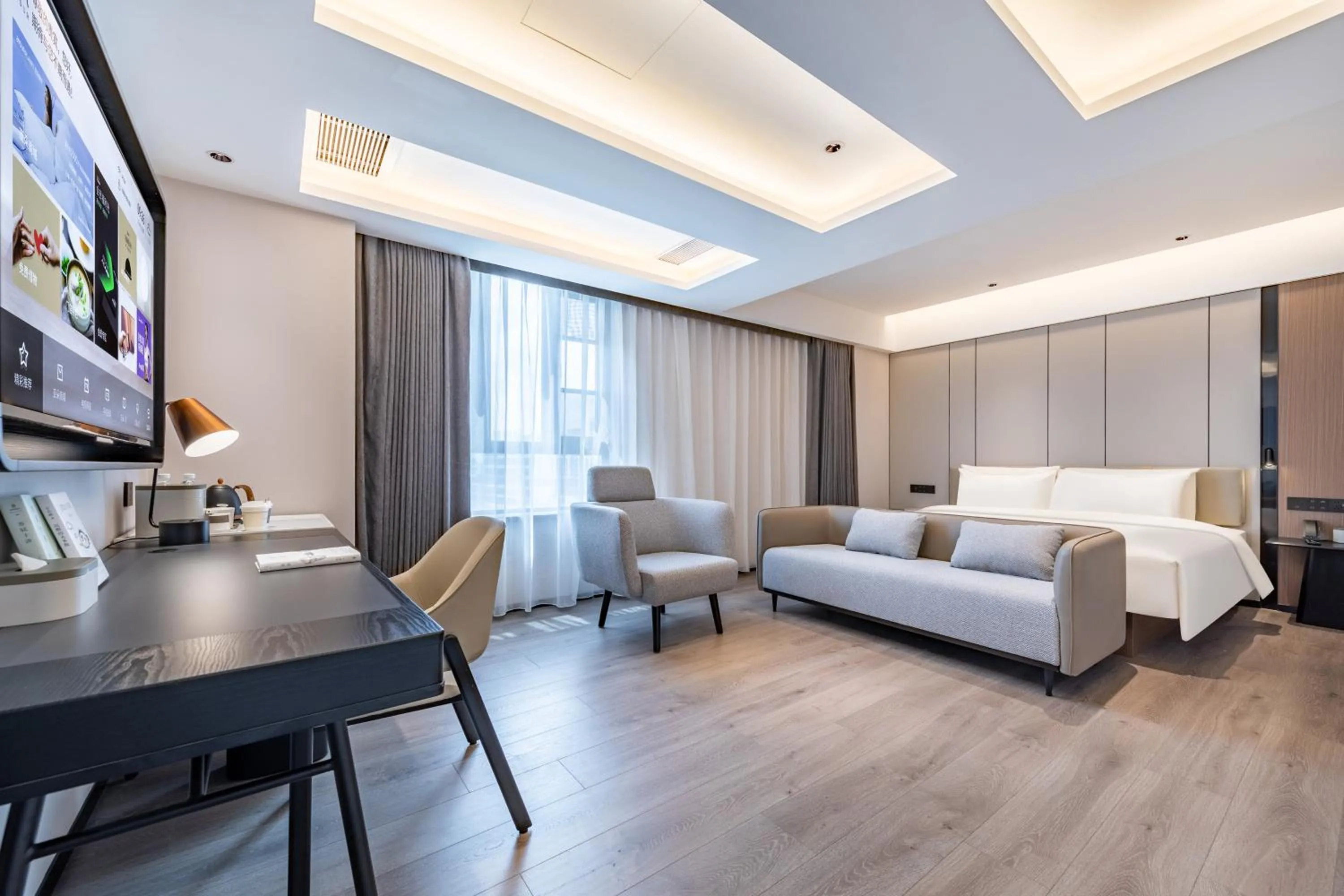 Photo of the whole room in Atour Hotel Guangzhou Zhongcun Hanxi Changlong Metro Station