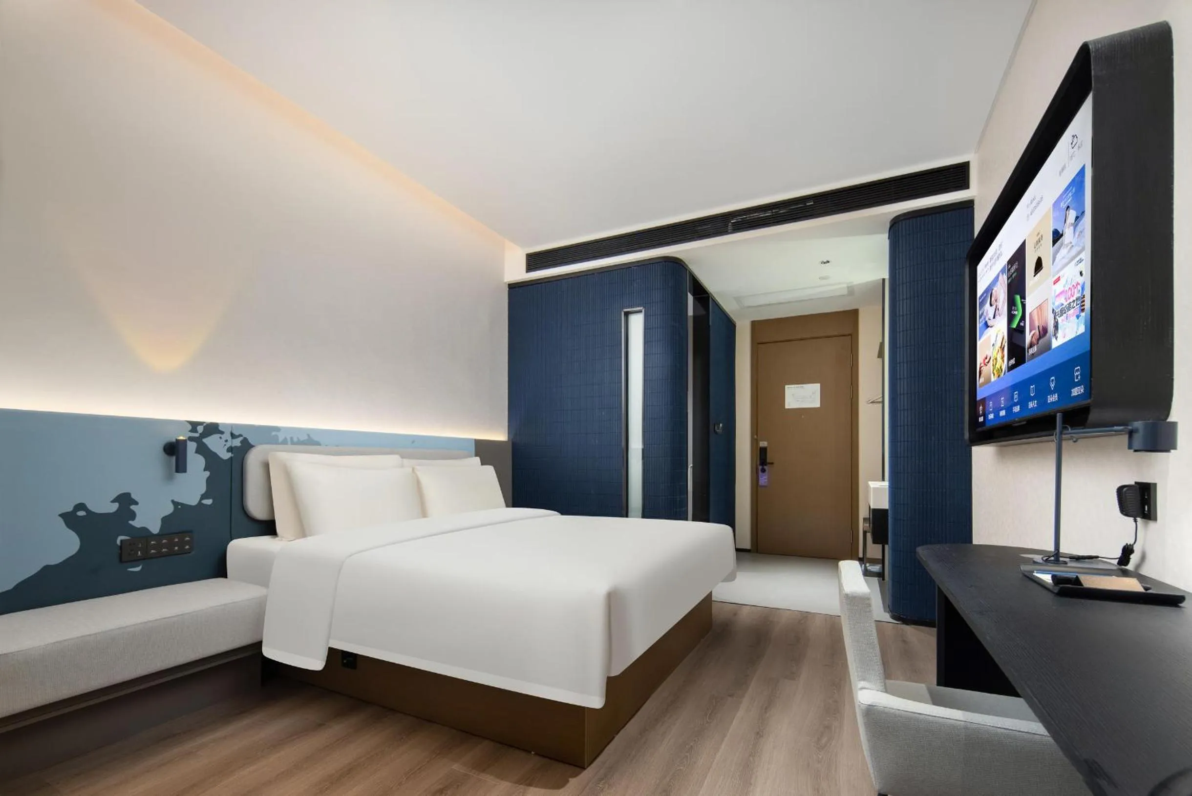 Bed in Atour Light Hotel Guangzhou Pazhou Exhibition Canton Tower Subway Station