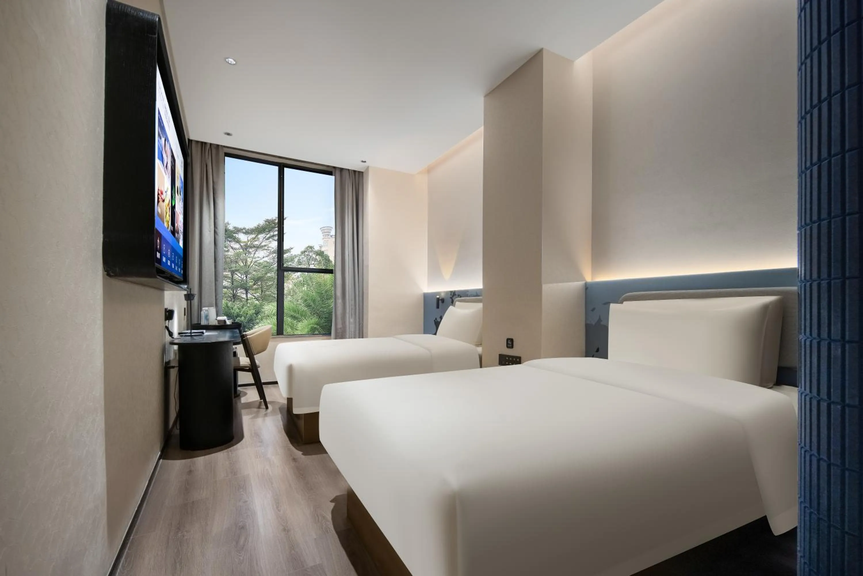 Bed in Atour Light Hotel Guangzhou Pazhou Exhibition Canton Tower Subway Station