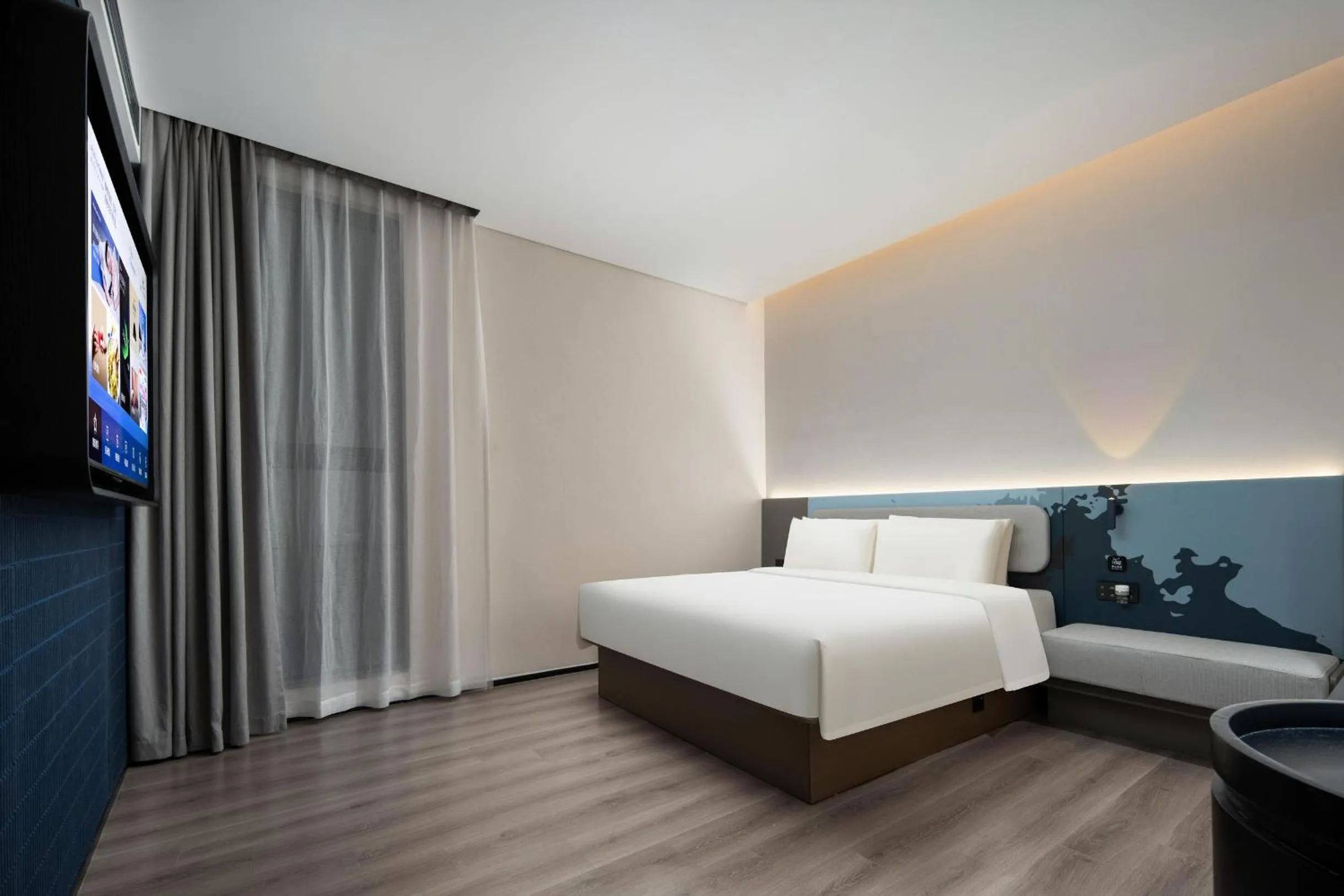 Bed in Atour Light Hotel Guangzhou Pazhou Exhibition Canton Tower Subway Station