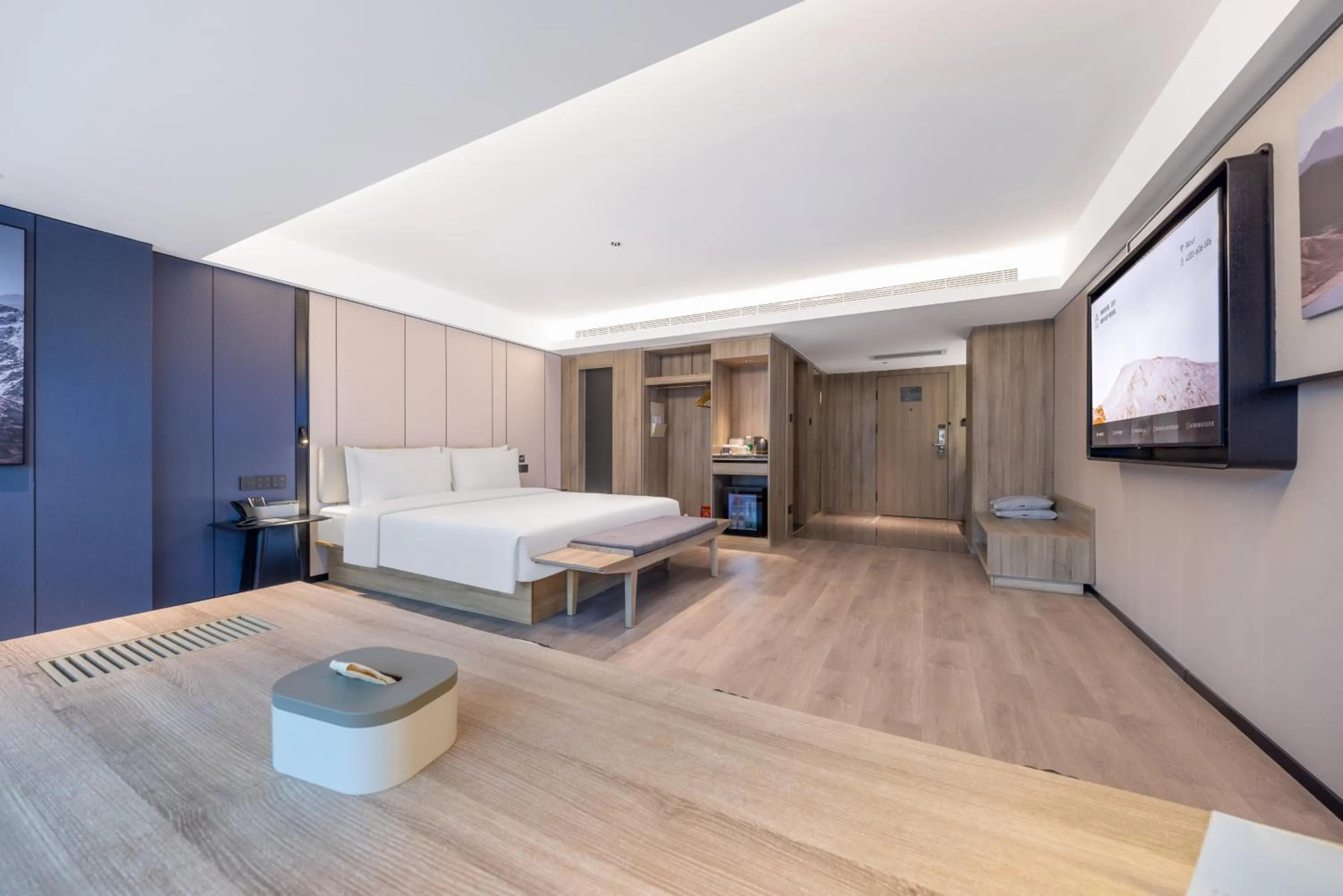 Bed in Atour Hotel Guangzhou Tianhe Sports Center