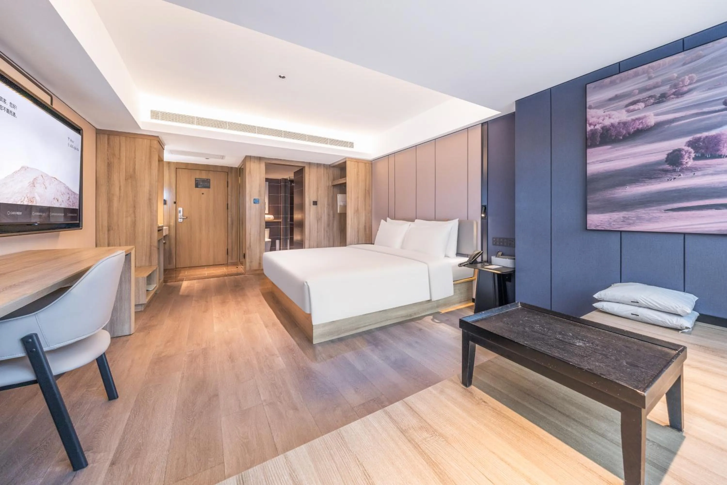 Bed in Atour Hotel Guangzhou Tianhe Sports Center