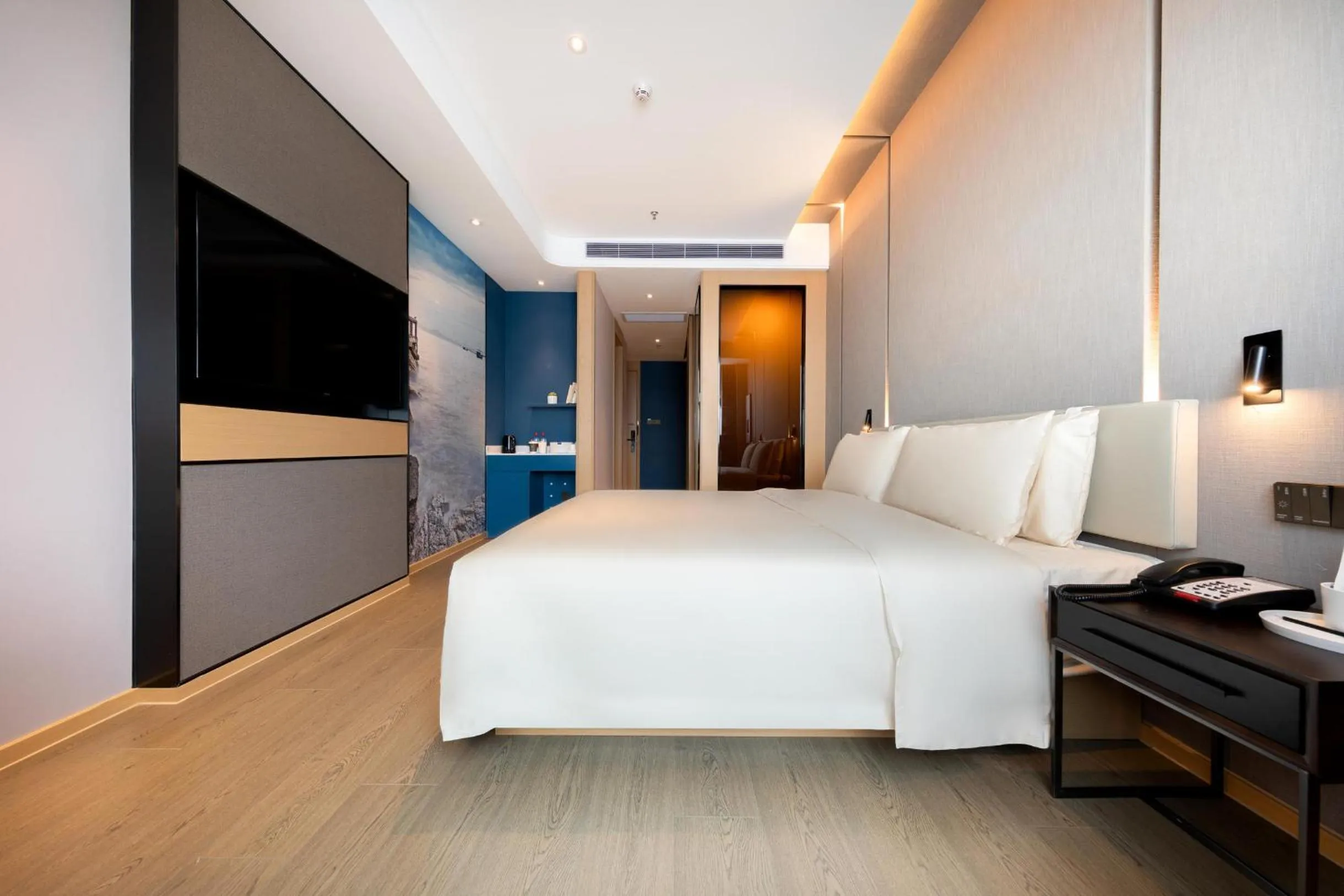Bed in Atour Hotel Shenzhen Guangming New City