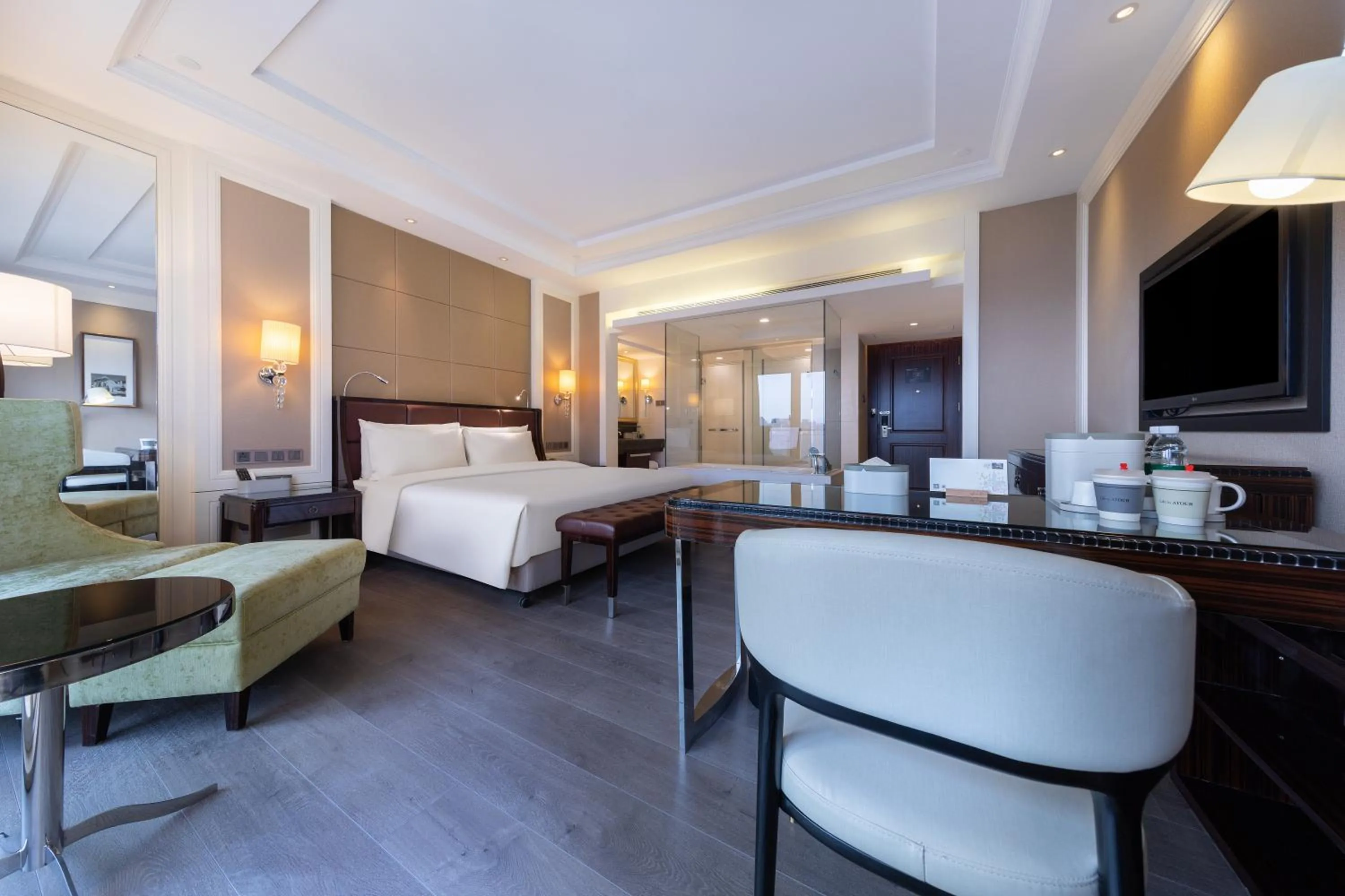 Photo of the whole room, Bed in Atour X Hotel Huizhou Huiyang Municipal Plaza