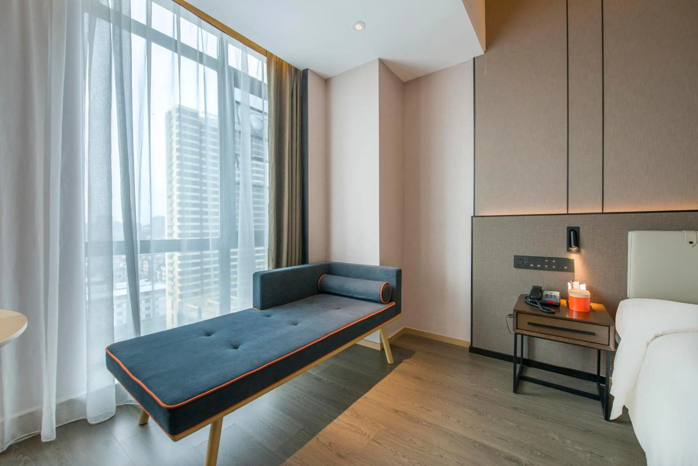 Bed in Atour Hotel Dongguan Humen Avenue