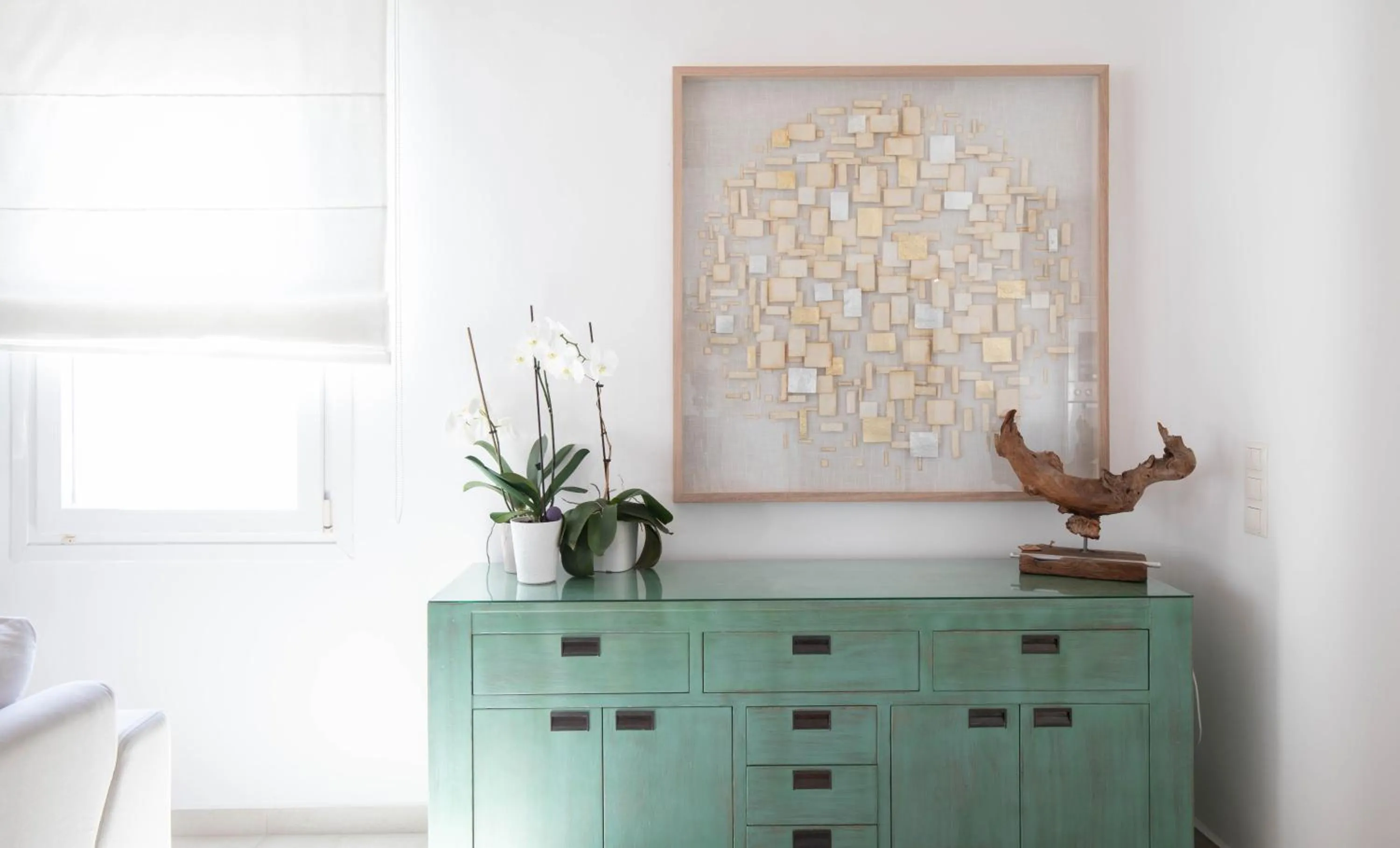 Decorative detail in Pursue Your Day Dreams