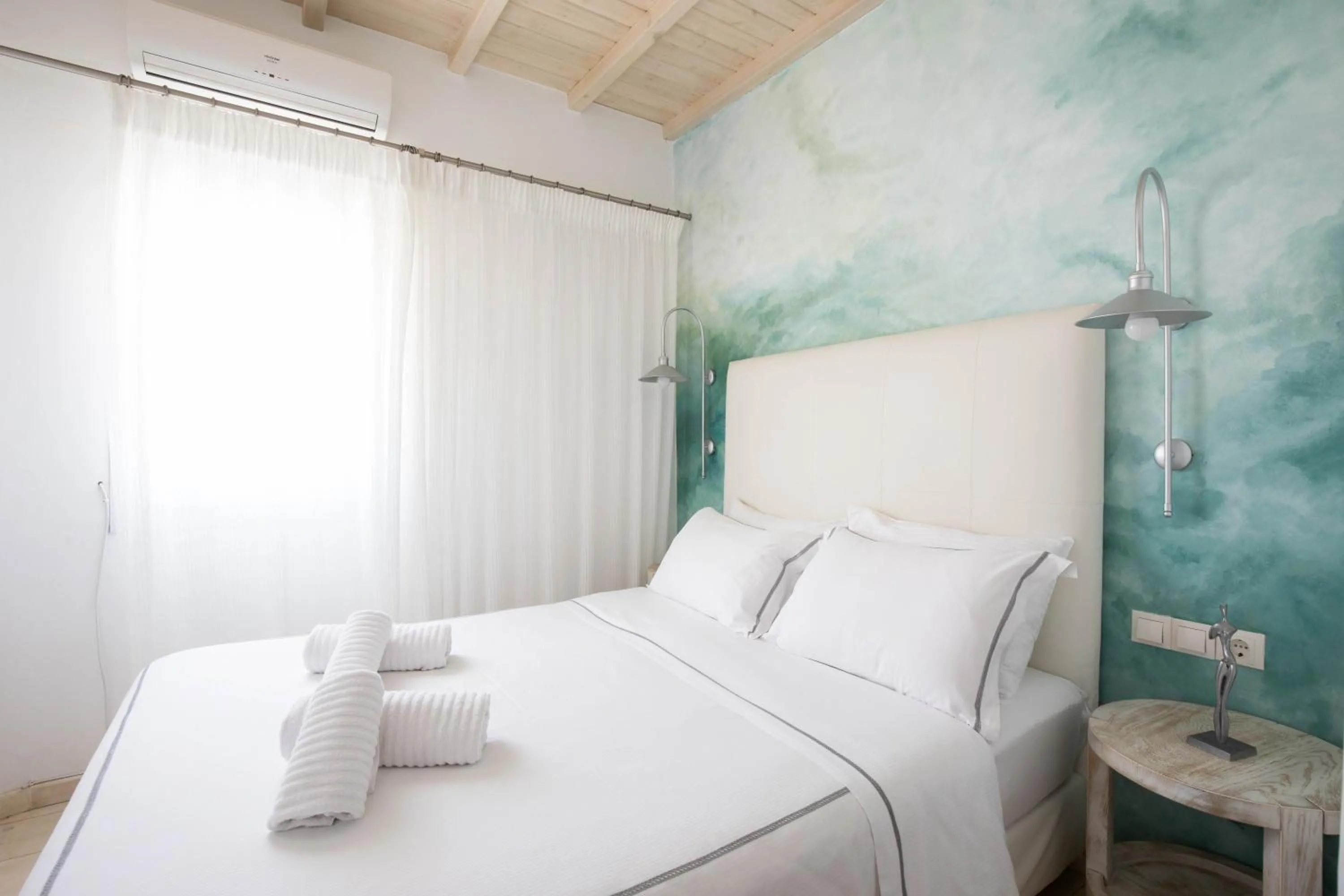 Bed in Pursue Your Day Dreams