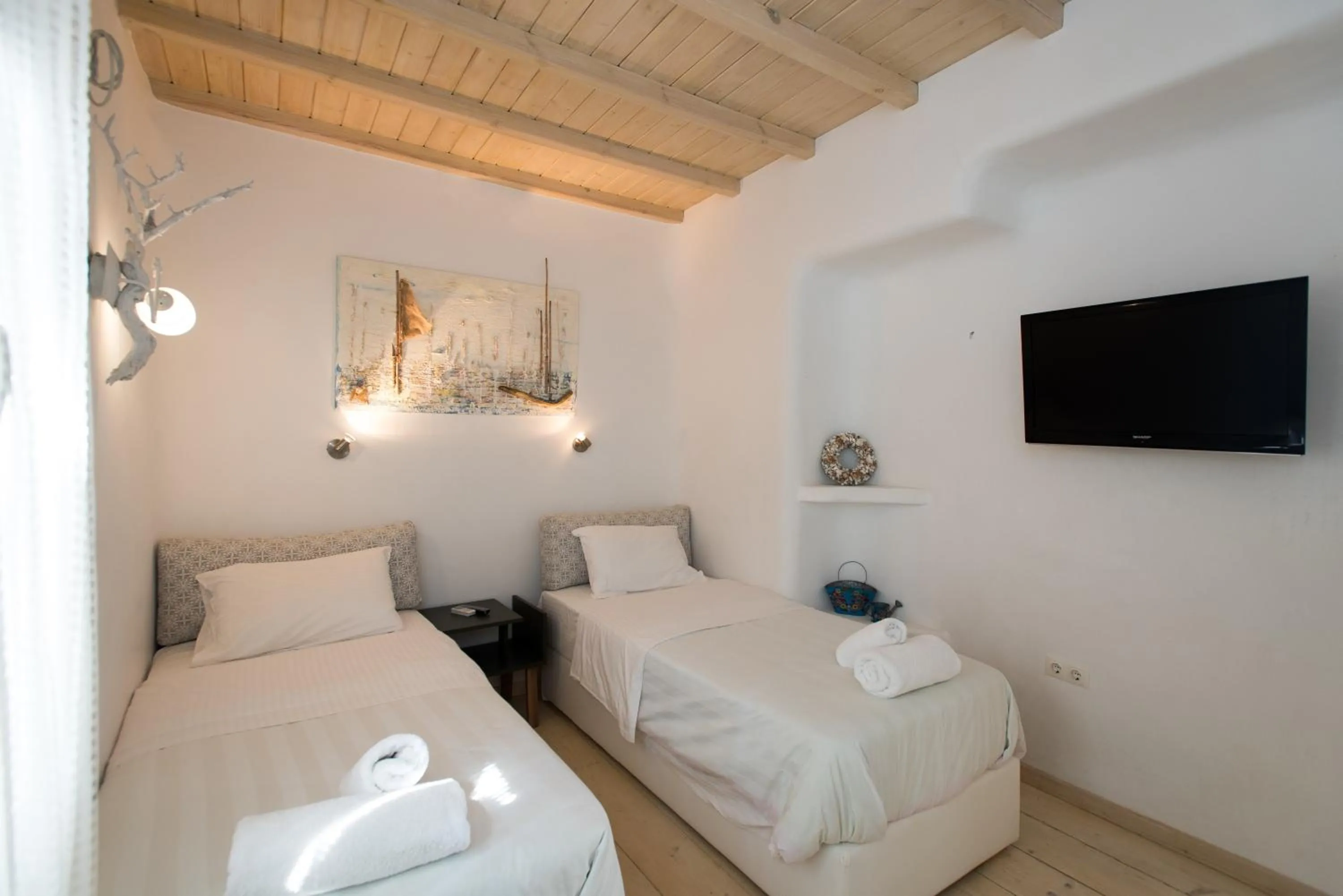 Bedroom, Bed in Pursue Your Day Dreams