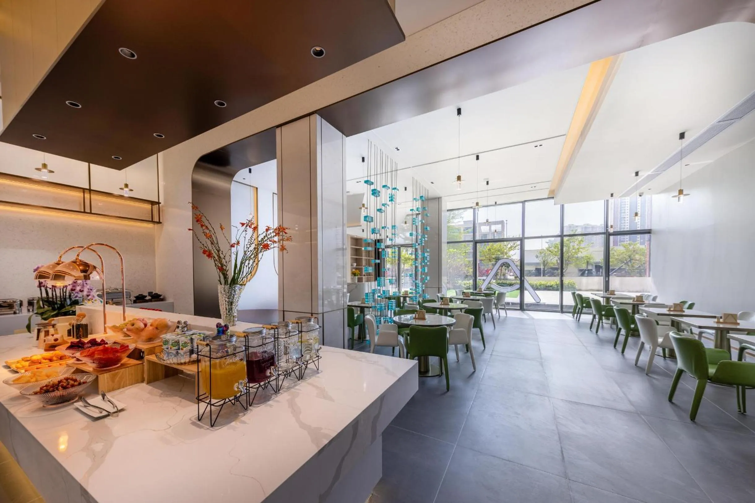 Atour Hotel Zhongshan Nantou Haiya Colorful City